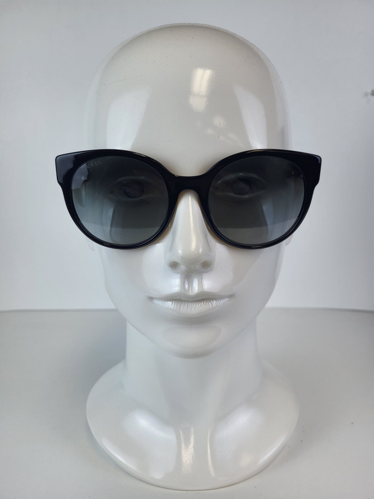 Gucci Sunglasses GG0035S 54/22 Black For Women