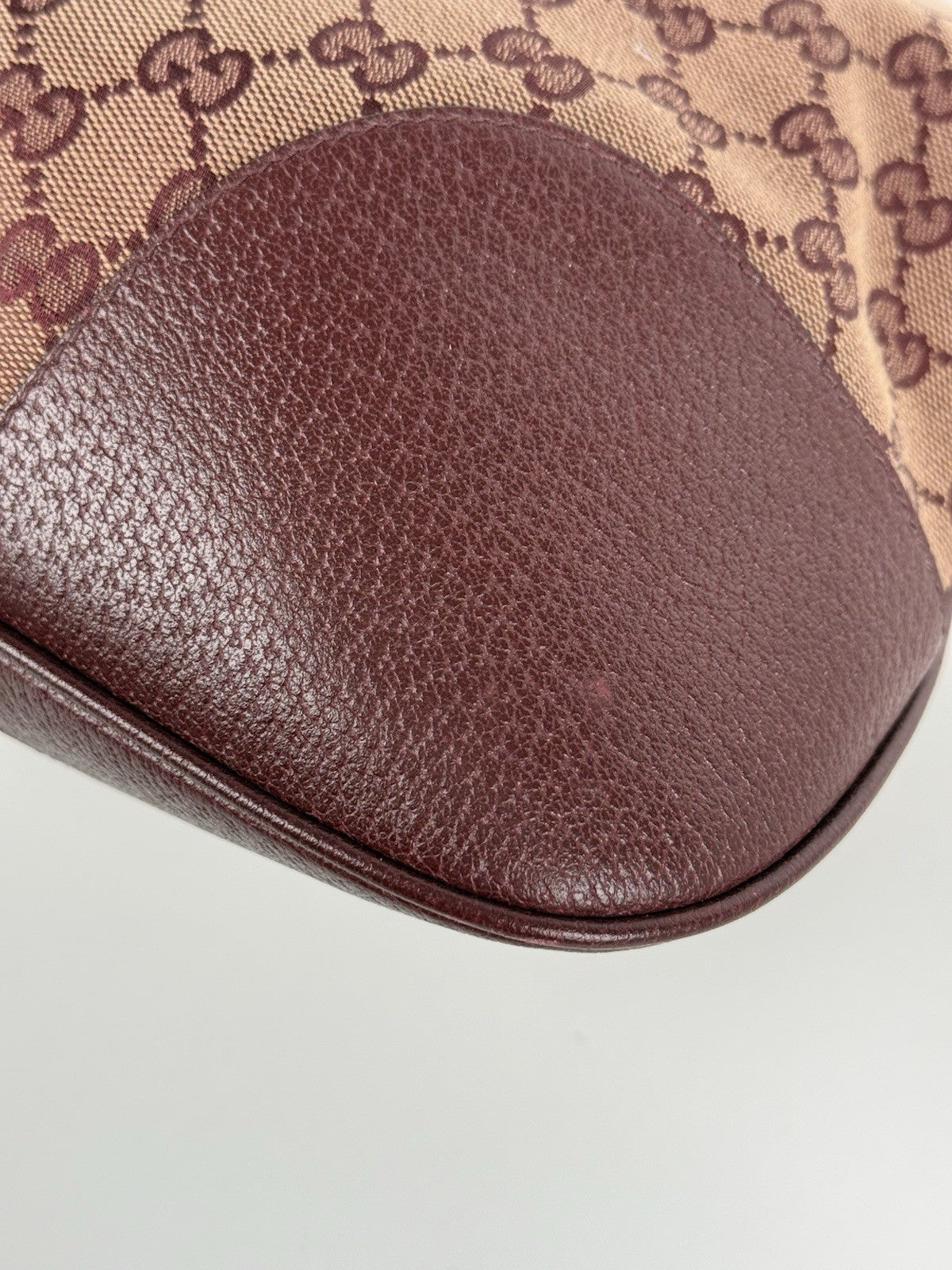 Gucci  Horsebit Burgundy Canvas Drawstring Shoulder Bag Canvas