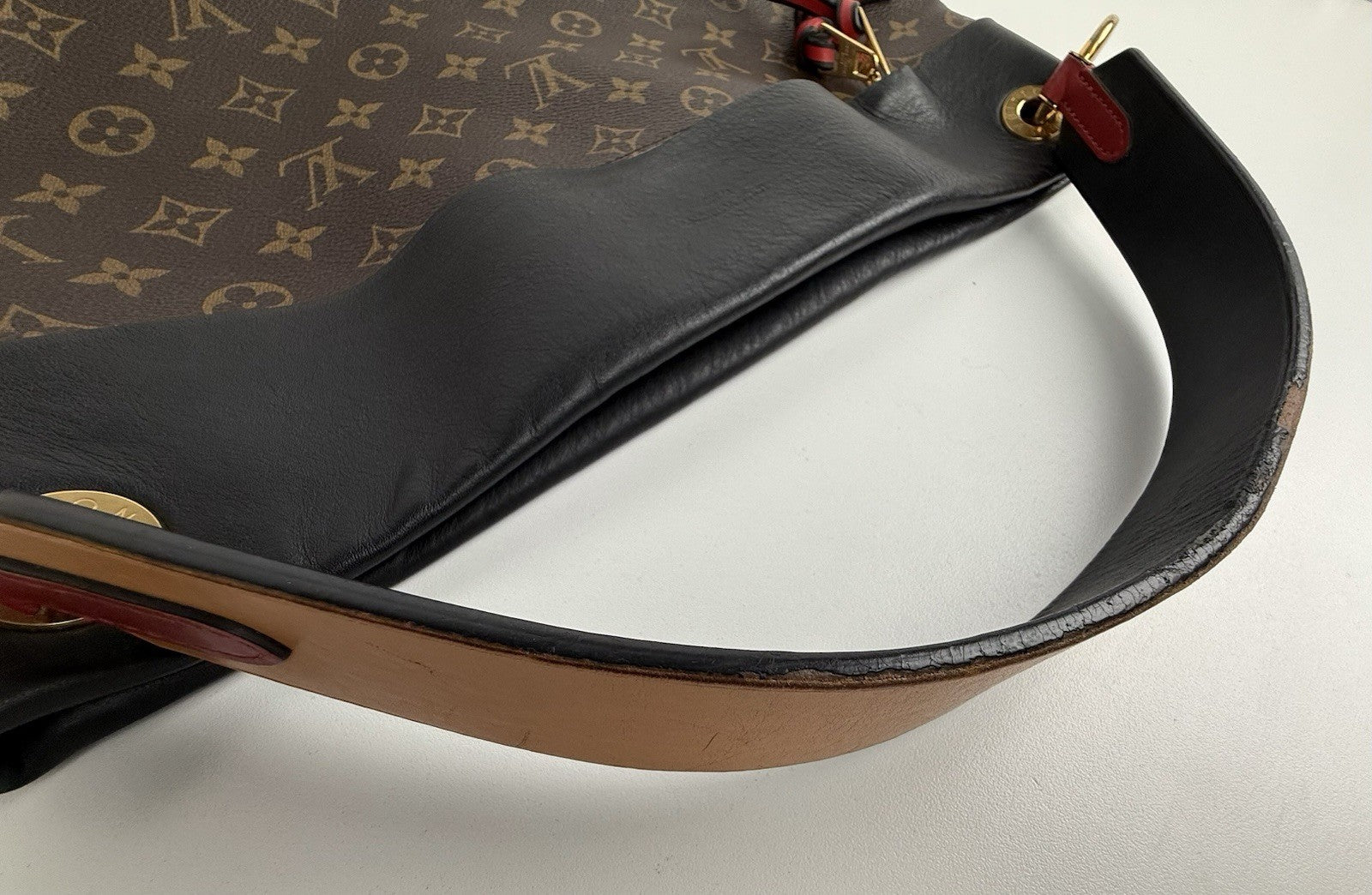 Louis Vuitton Tuileries Hobo Monogram Canvas Shoulder Bag