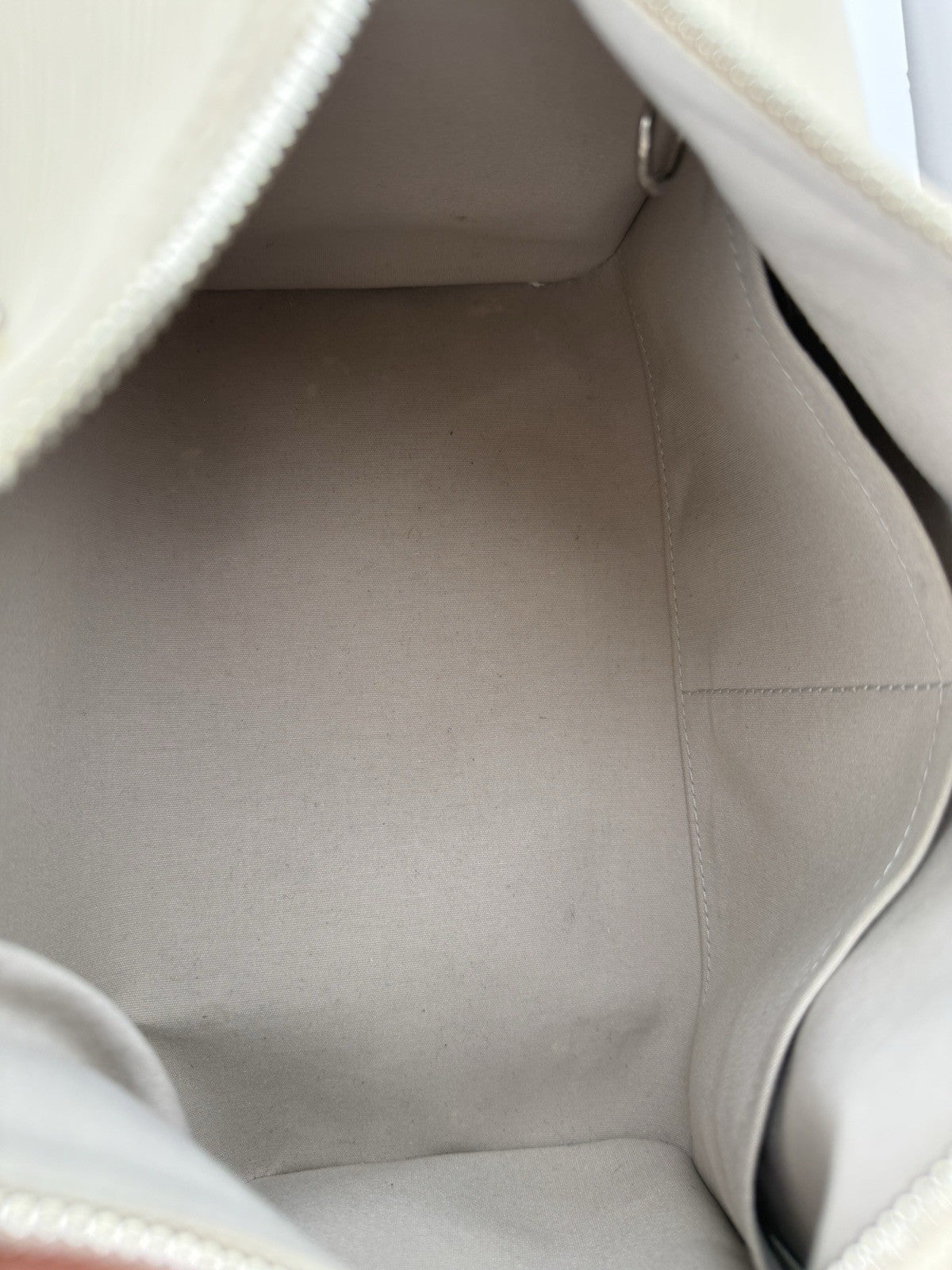 Louis Vuitton Handbag Rare Ivory EPI Speedy 25  Bag