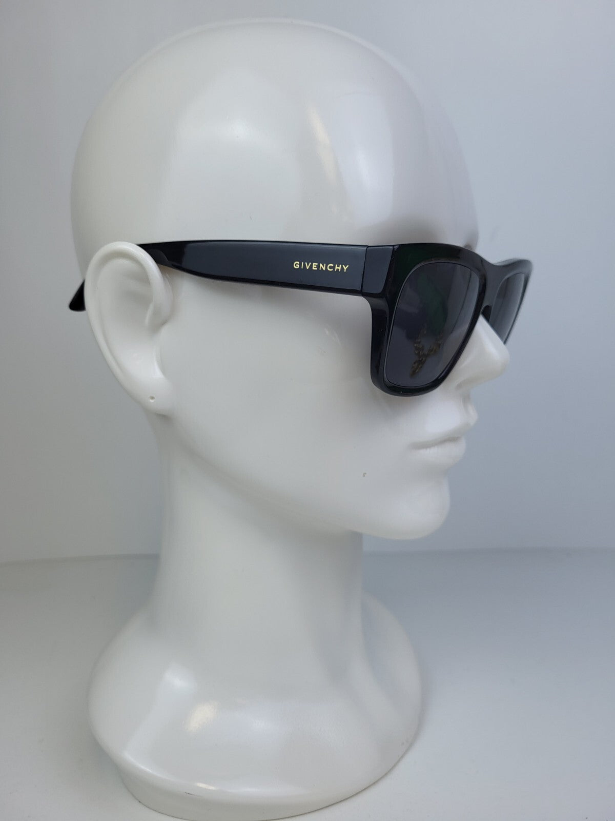 Givenchy Sunglasses GV7210S Black For Women 54/18