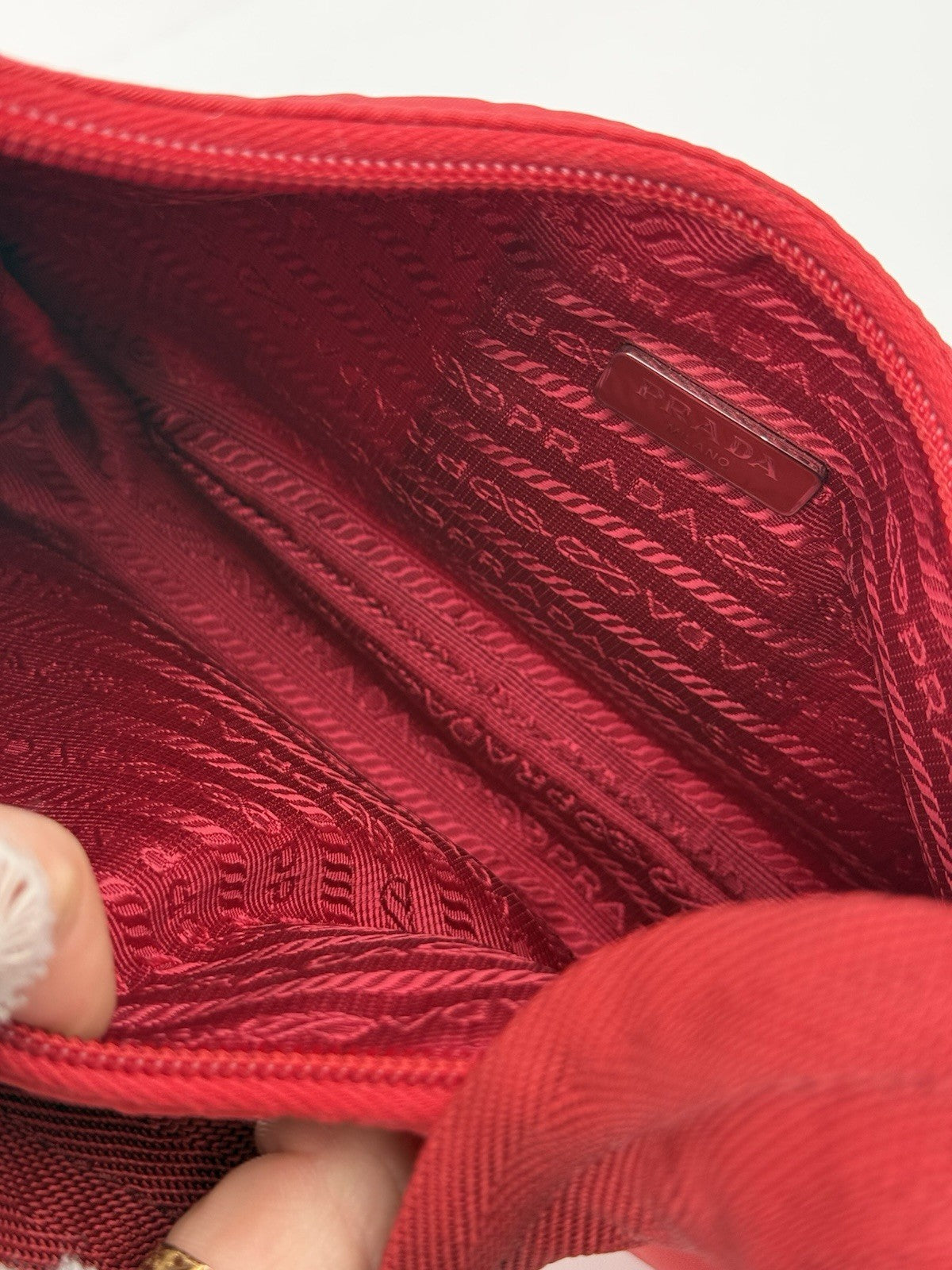 Prada Tessuto Re-Edition 2000 Red Hobo Bag