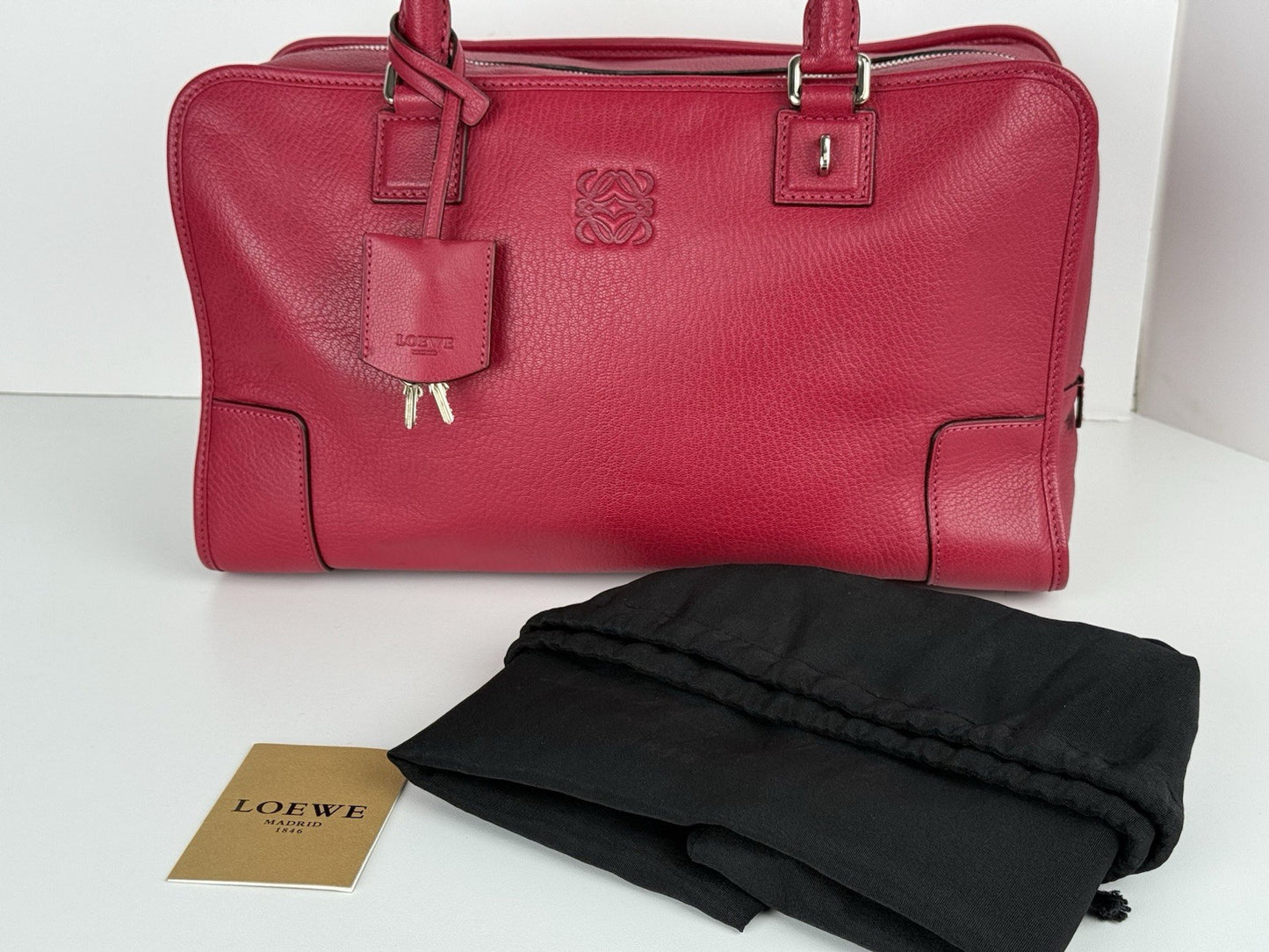 Loewe Womens Double Handle Grain Leather Amazona Shoulder Bag Pink