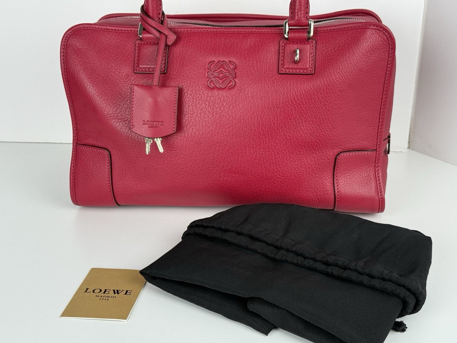 Loewe Womens Double Handle Grain Leather Amazona Shoulder Bag Pink