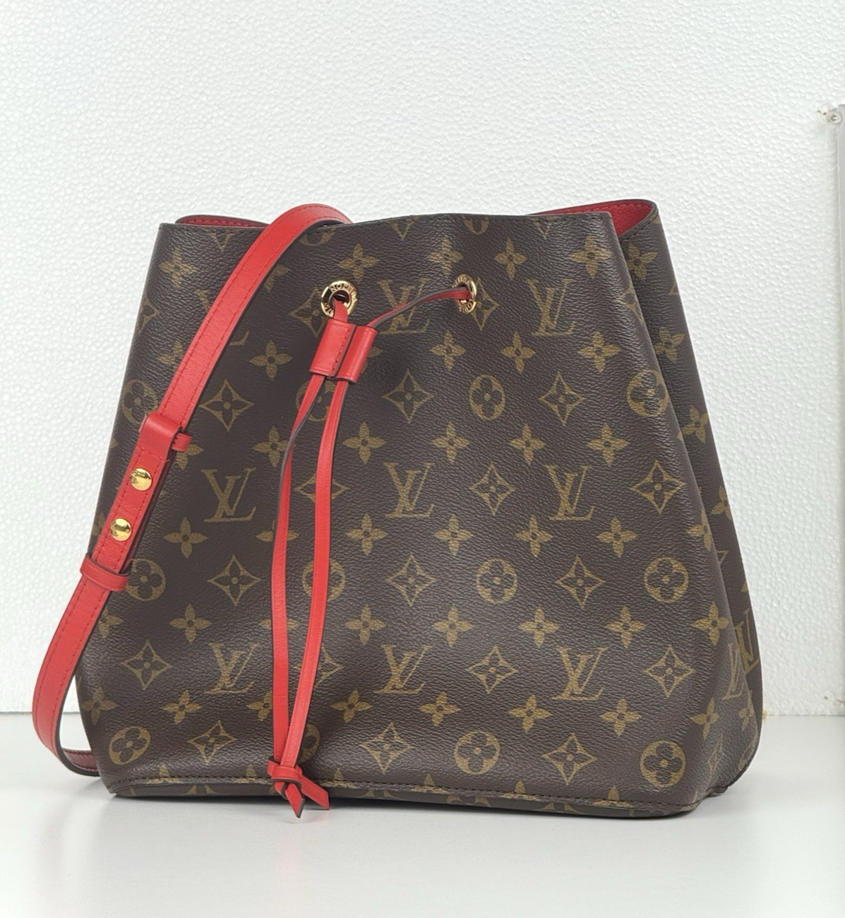 Louis Vuitton NeoNoe Handbag Monogram Canvas MM Women’s Shoulder Bag
