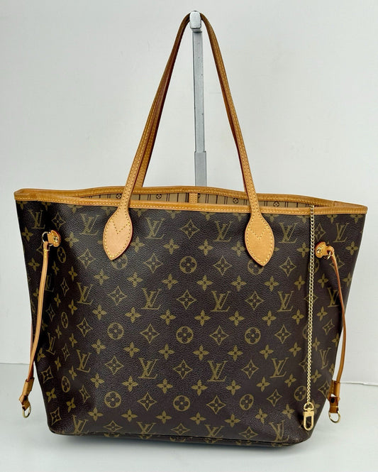 LOUIS VUITTON Neverfull MM Monogram Canvas Tote Shoulder Bag