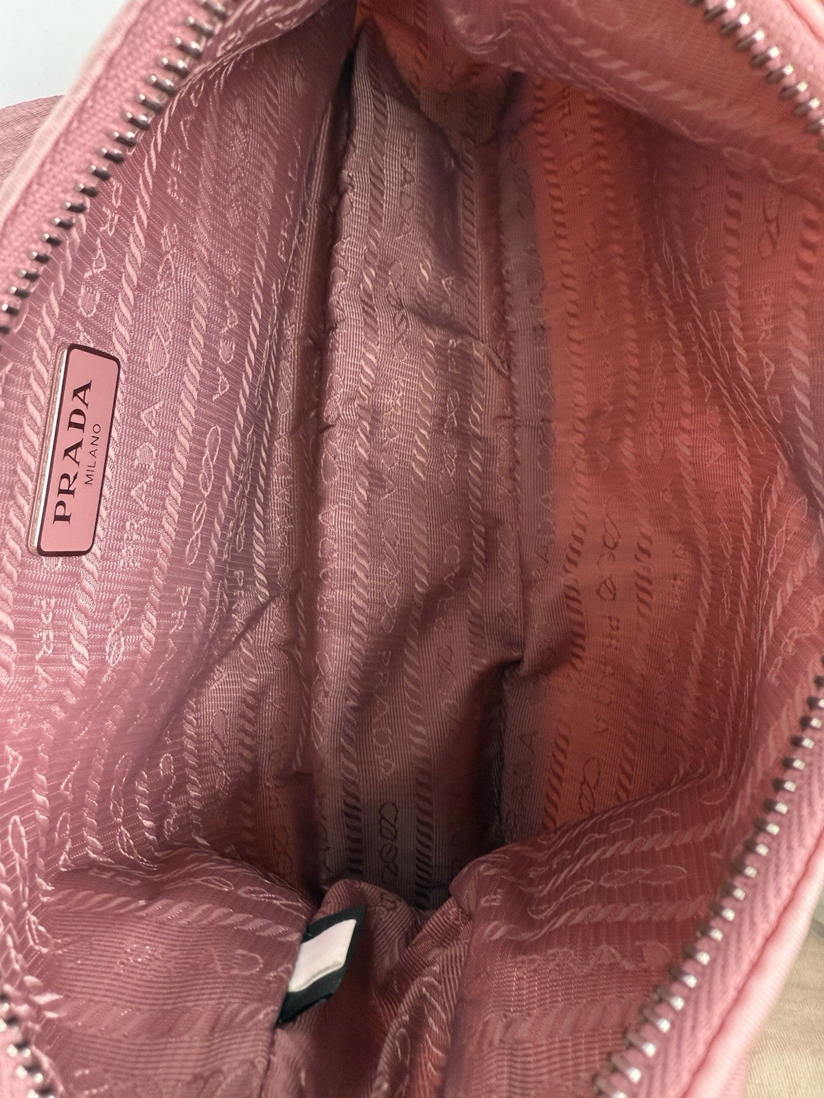 Prada Women's Re-Edition 2005 Nylon Bag in Pink