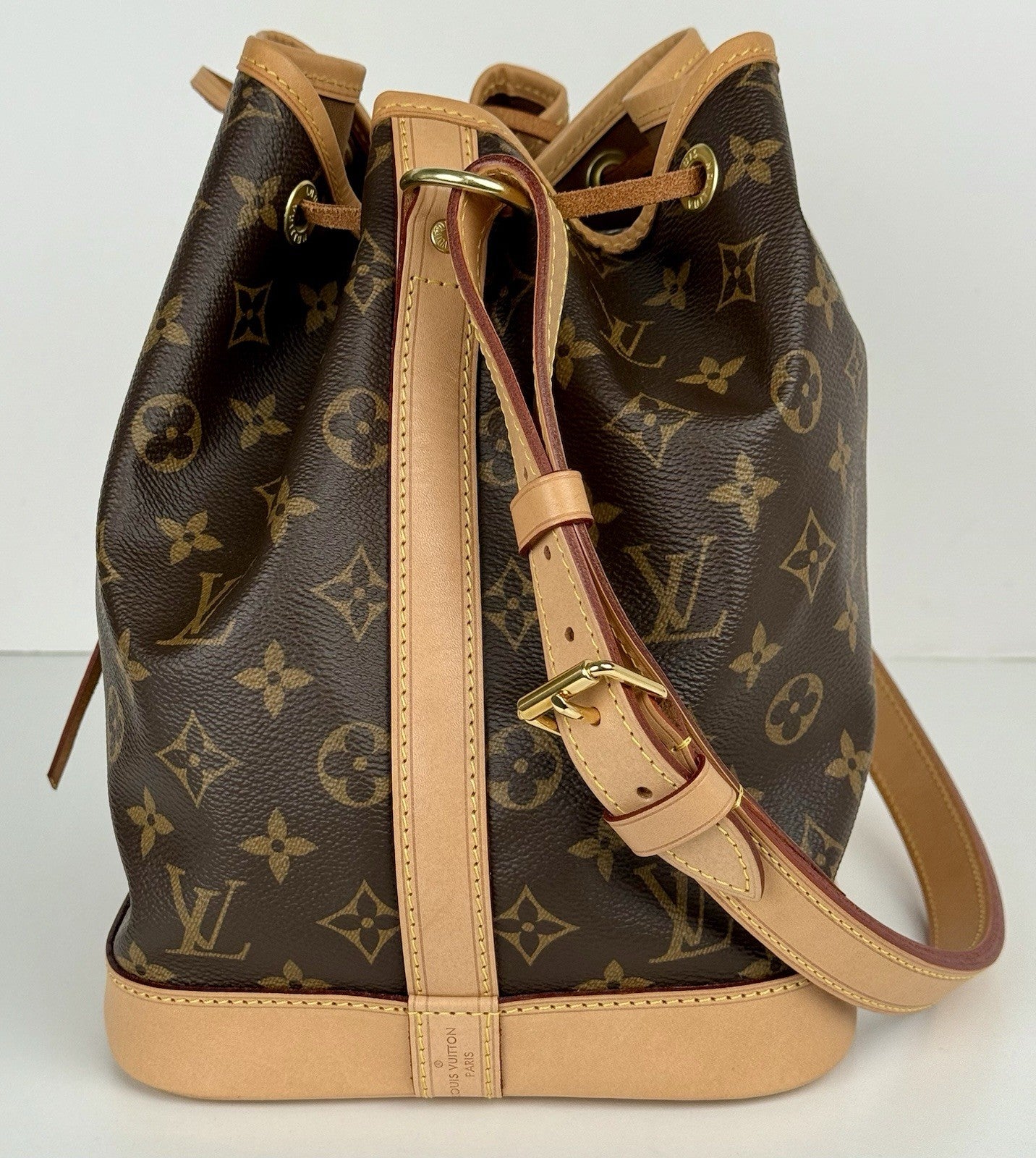 Louis Vuitton Noé Shoulder Bag Brown Canvas