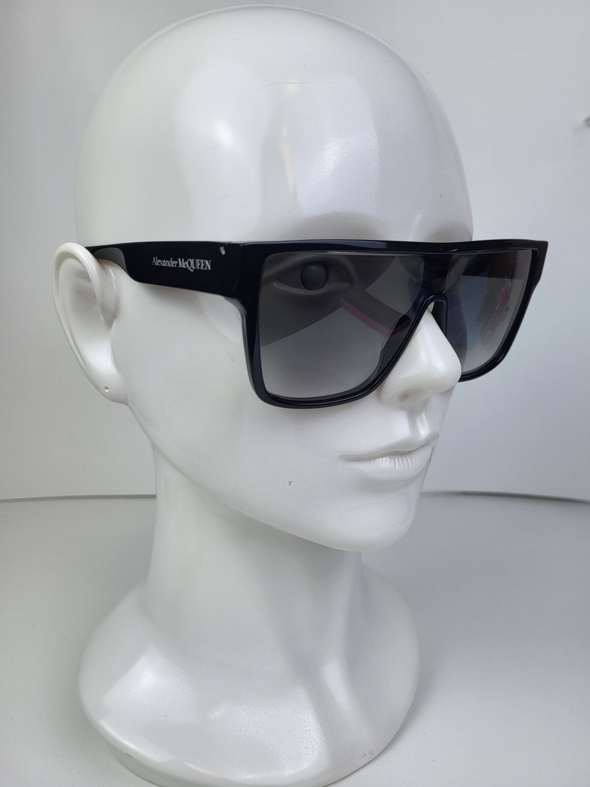Alexander McQueen Sunglasses AM0354S Black 99-01-145