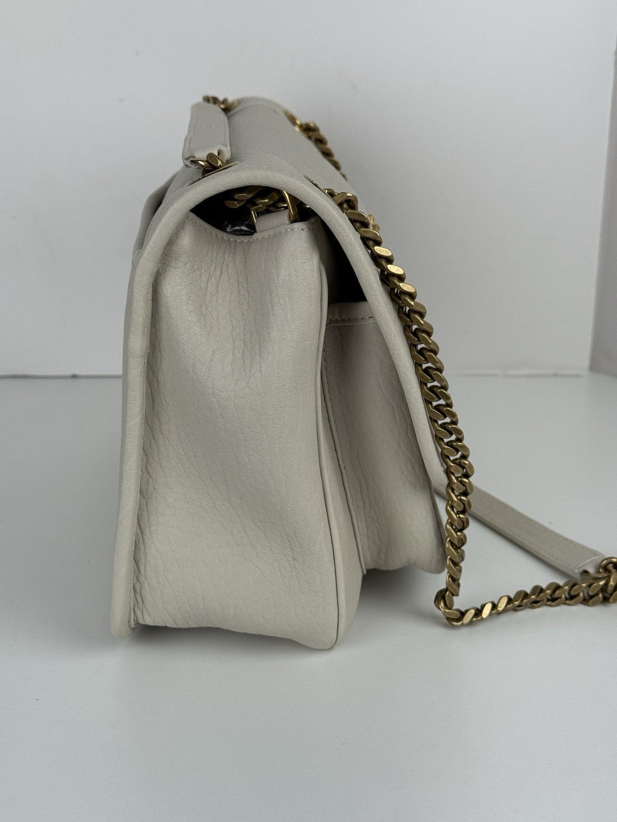 Saint Laurent Niki Medium Leather Shoulder Bag in Crema Soft