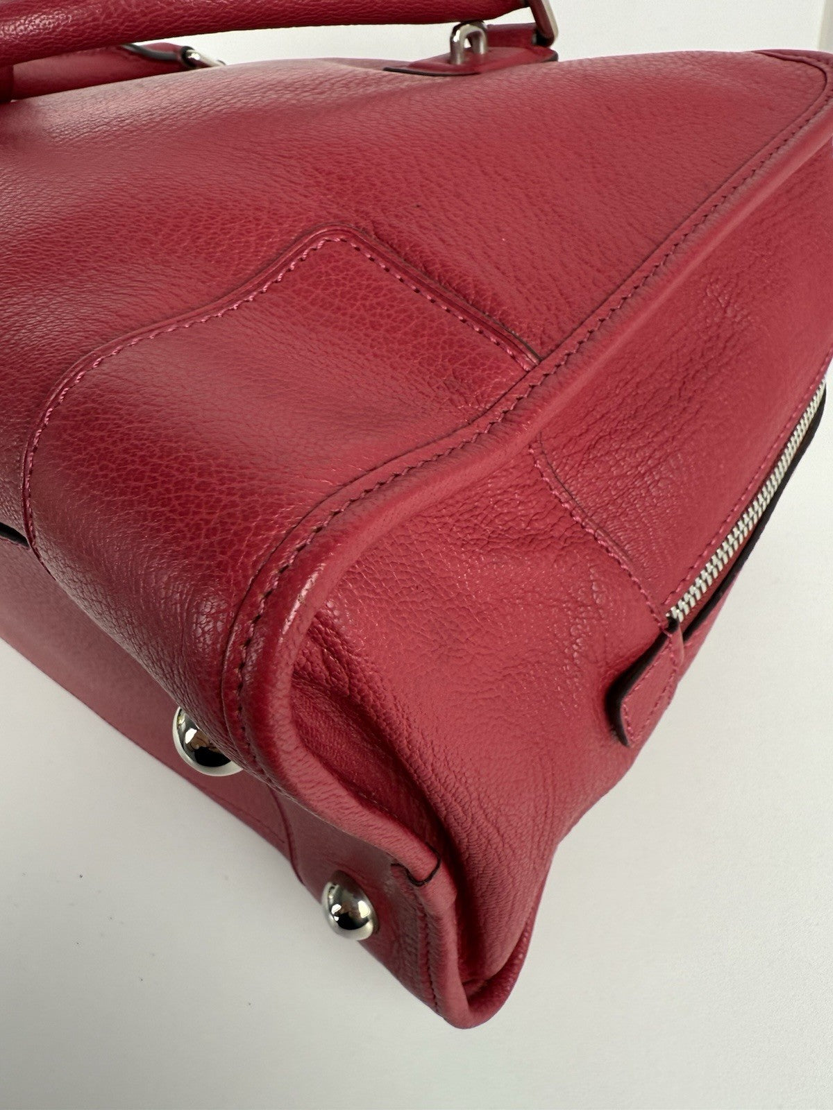Loewe Womens Double Handle Grain Leather Amazona Shoulder Bag Pink