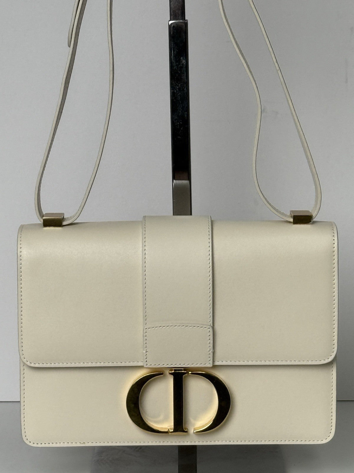 Dior White Leather 30 Montaigne Shoulder Bag