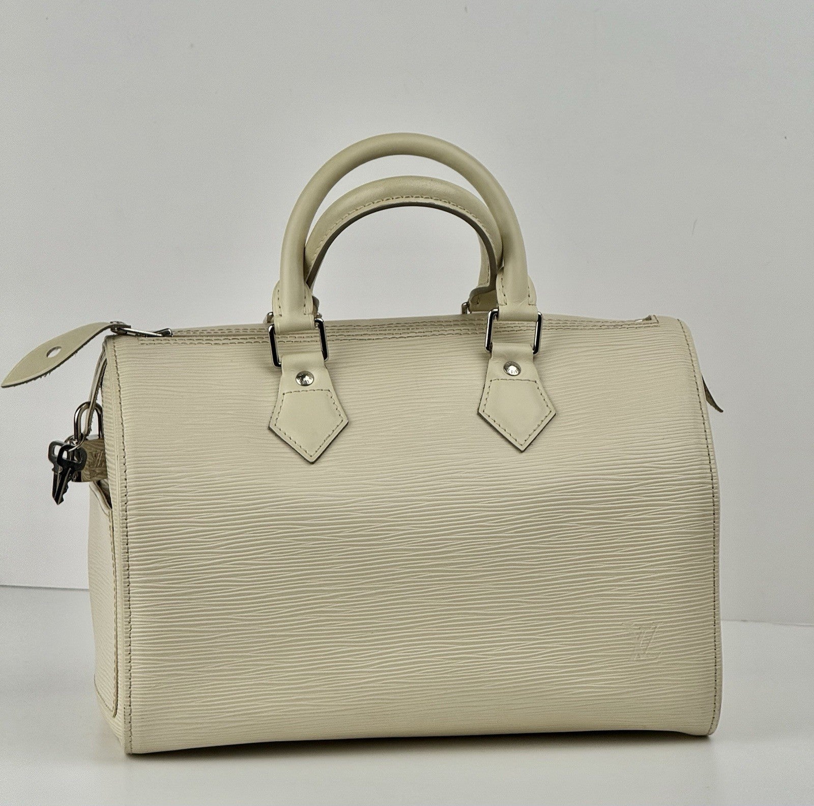 Louis Vuitton Handbag Rare Ivory EPI Speedy 25  Bag