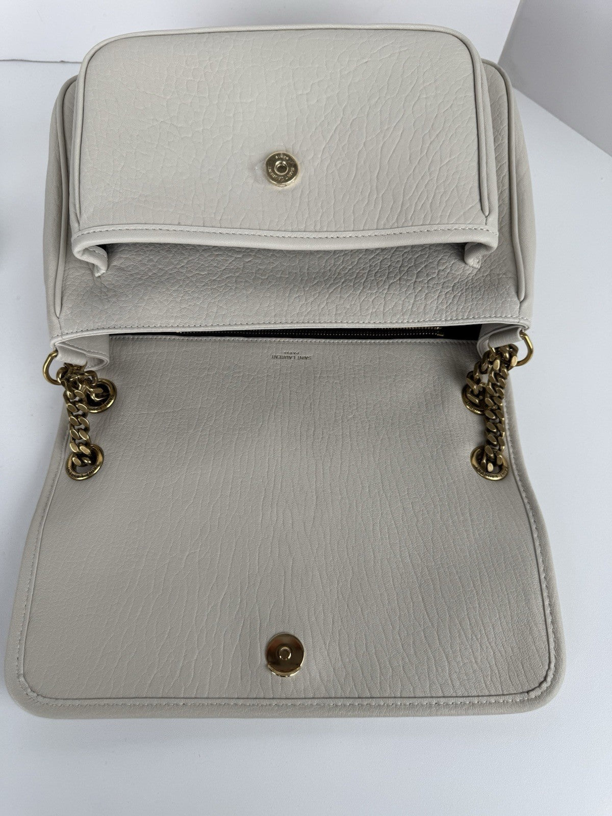 Saint Laurent Niki Medium Leather Shoulder Bag in Crema Soft