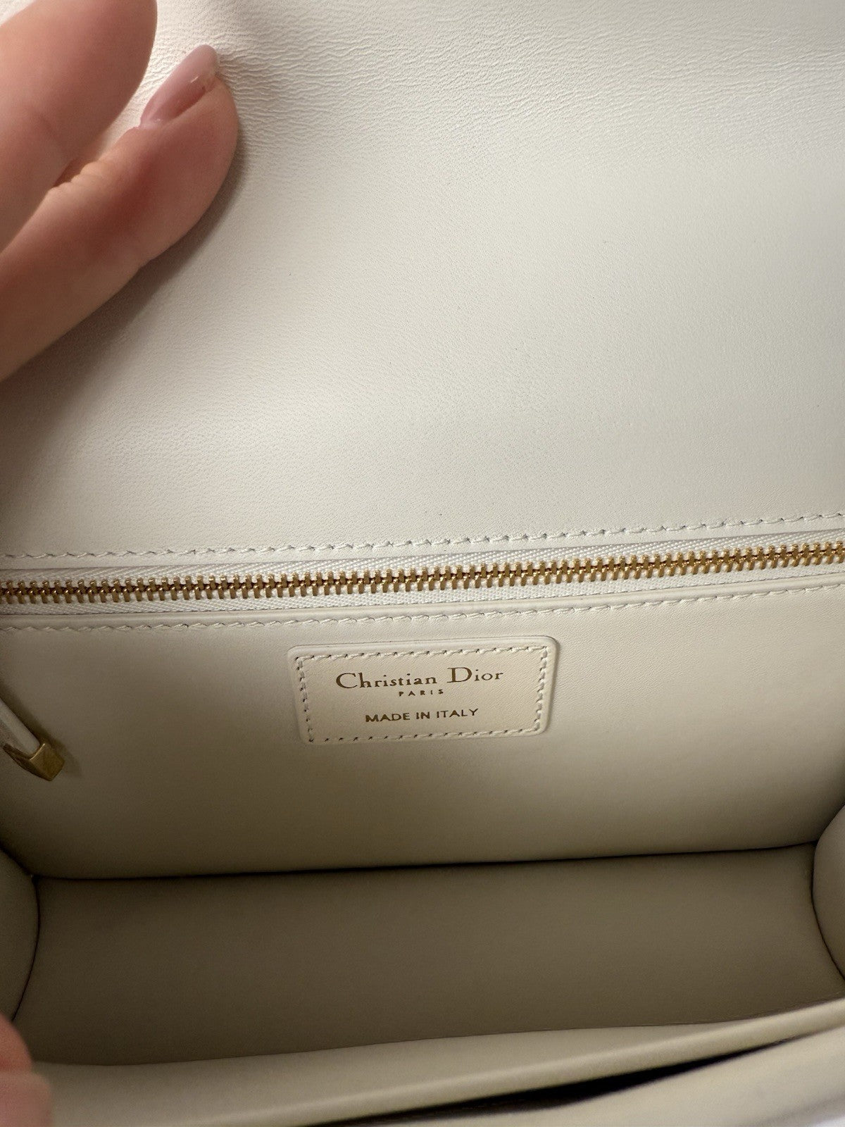 Dior White Leather 30 Montaigne Shoulder Bag