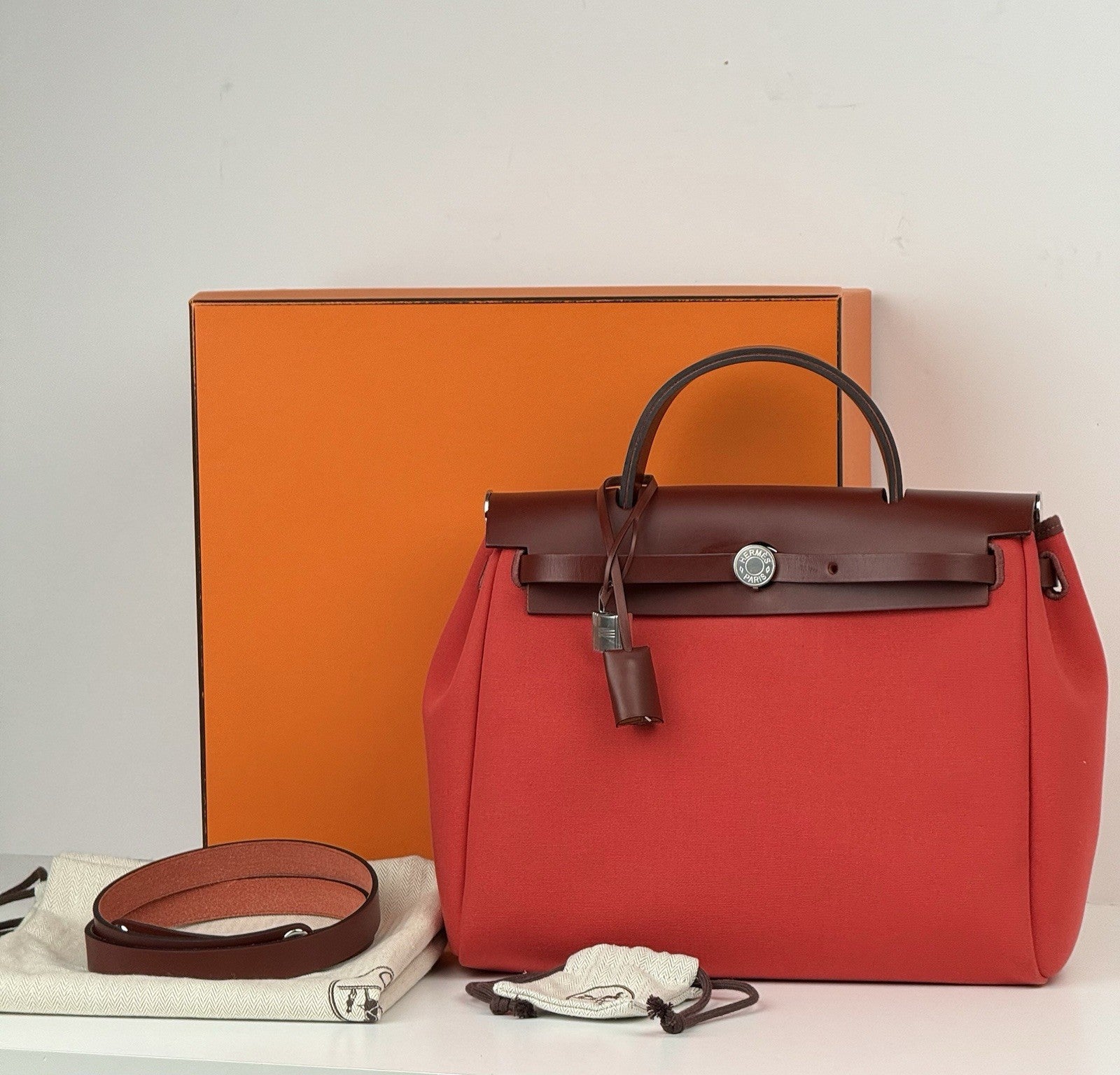 Hermes Toile & Vache Hunter Herbag Zip Retourne 31 (2019) Red Bag