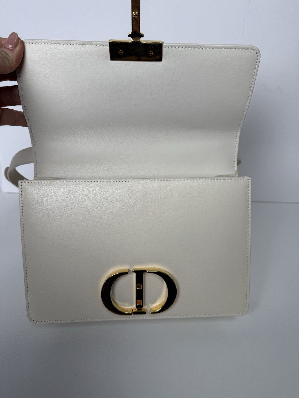 Dior White Leather 30 Montaigne Shoulder Bag
