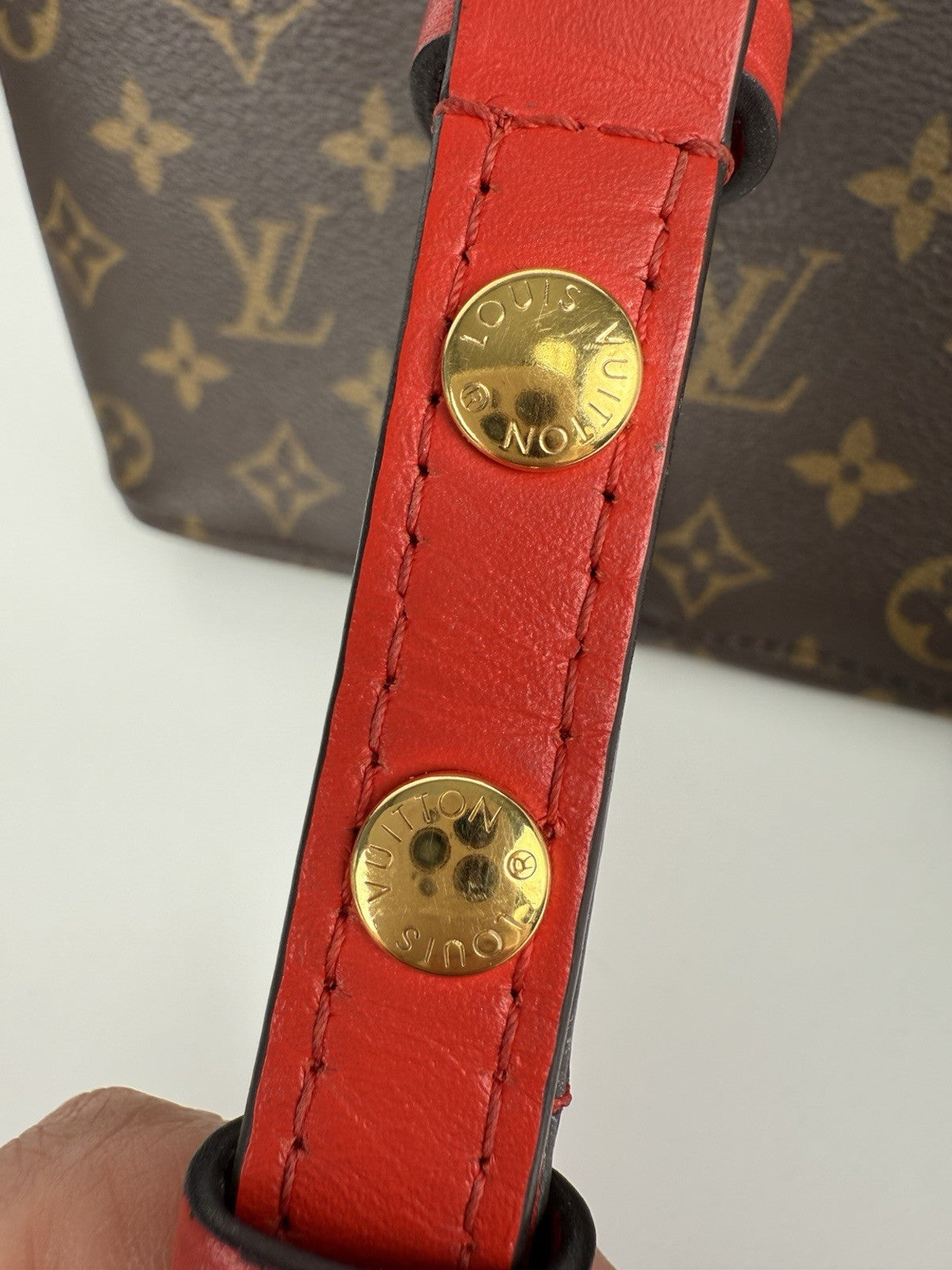 Louis Vuitton NeoNoe Handbag Monogram Canvas MM Women’s Shoulder Bag