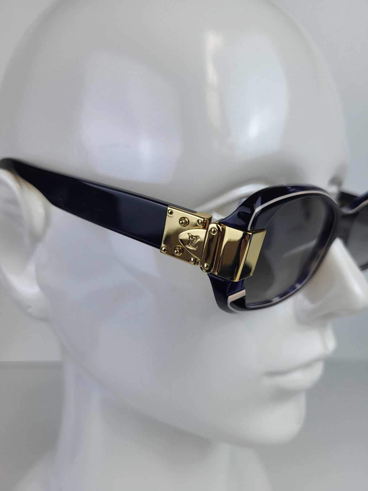 Louis Vuitton Sunglasses Z1390W Black Blue For Women Size 54*16