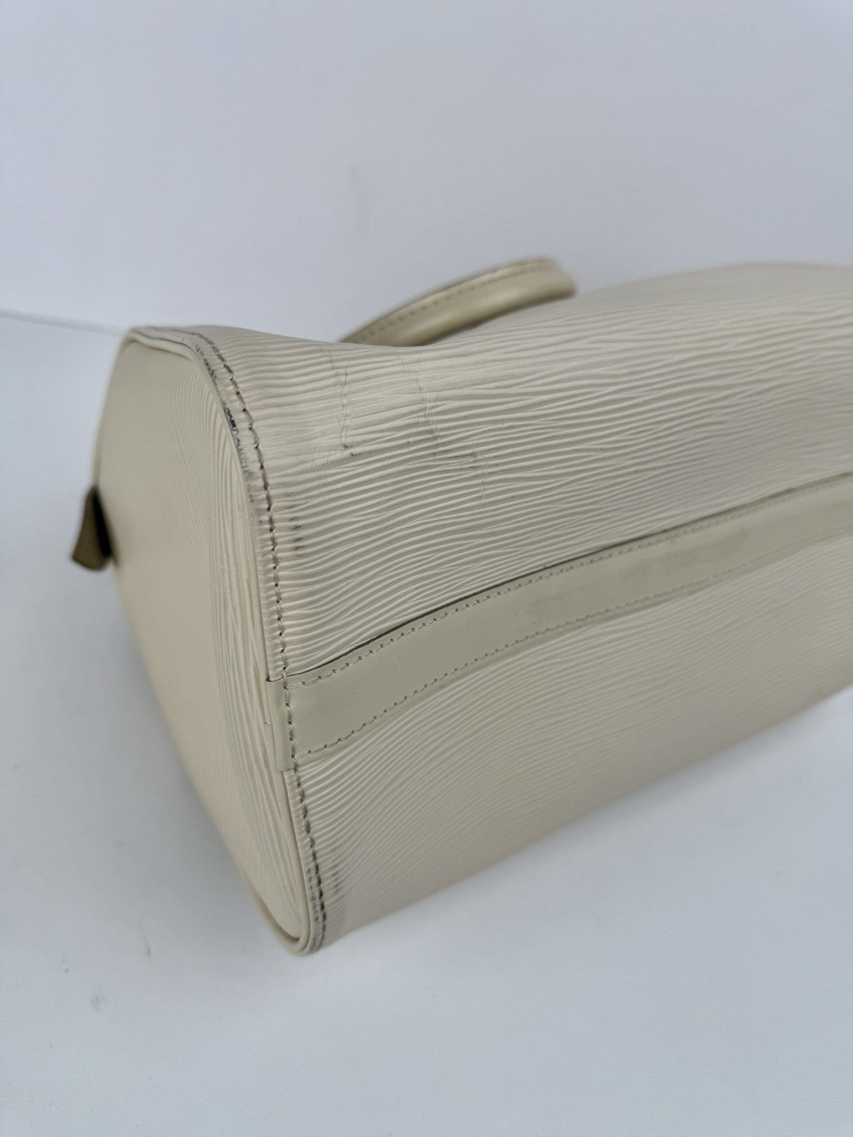 Louis Vuitton Handbag Rare Ivory EPI Speedy 25  Bag
