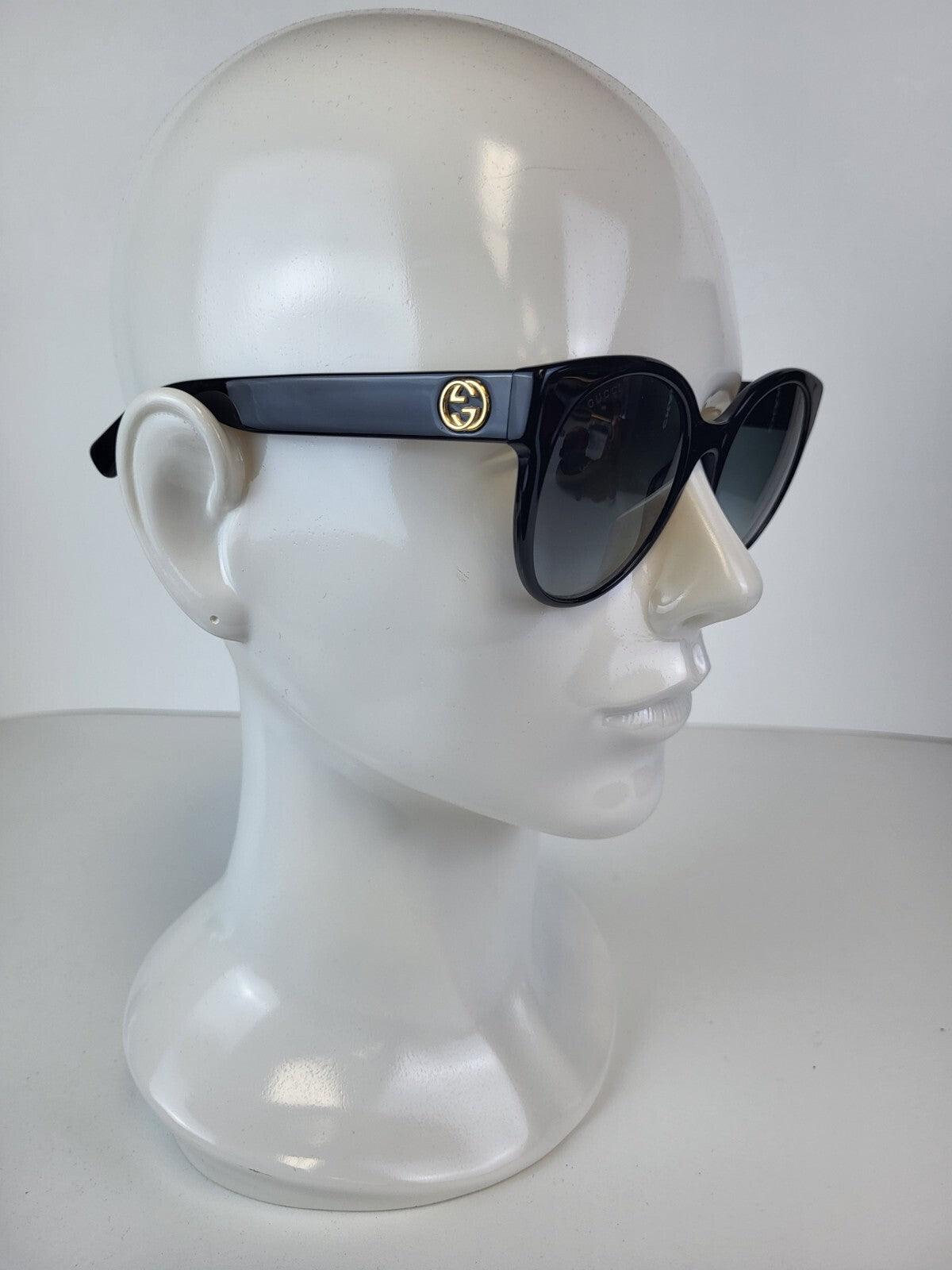 Gucci Sunglasses GG0035S 54/22 Black For Women