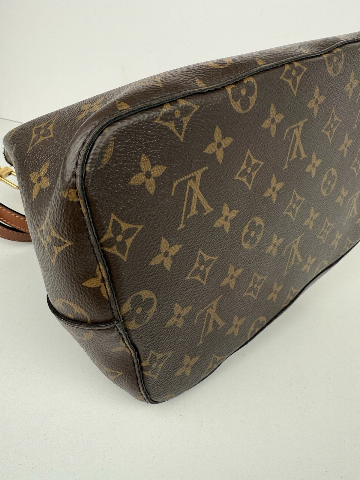 Louis Vuitton NeoNoe Shoulder Bag Brown Canvas