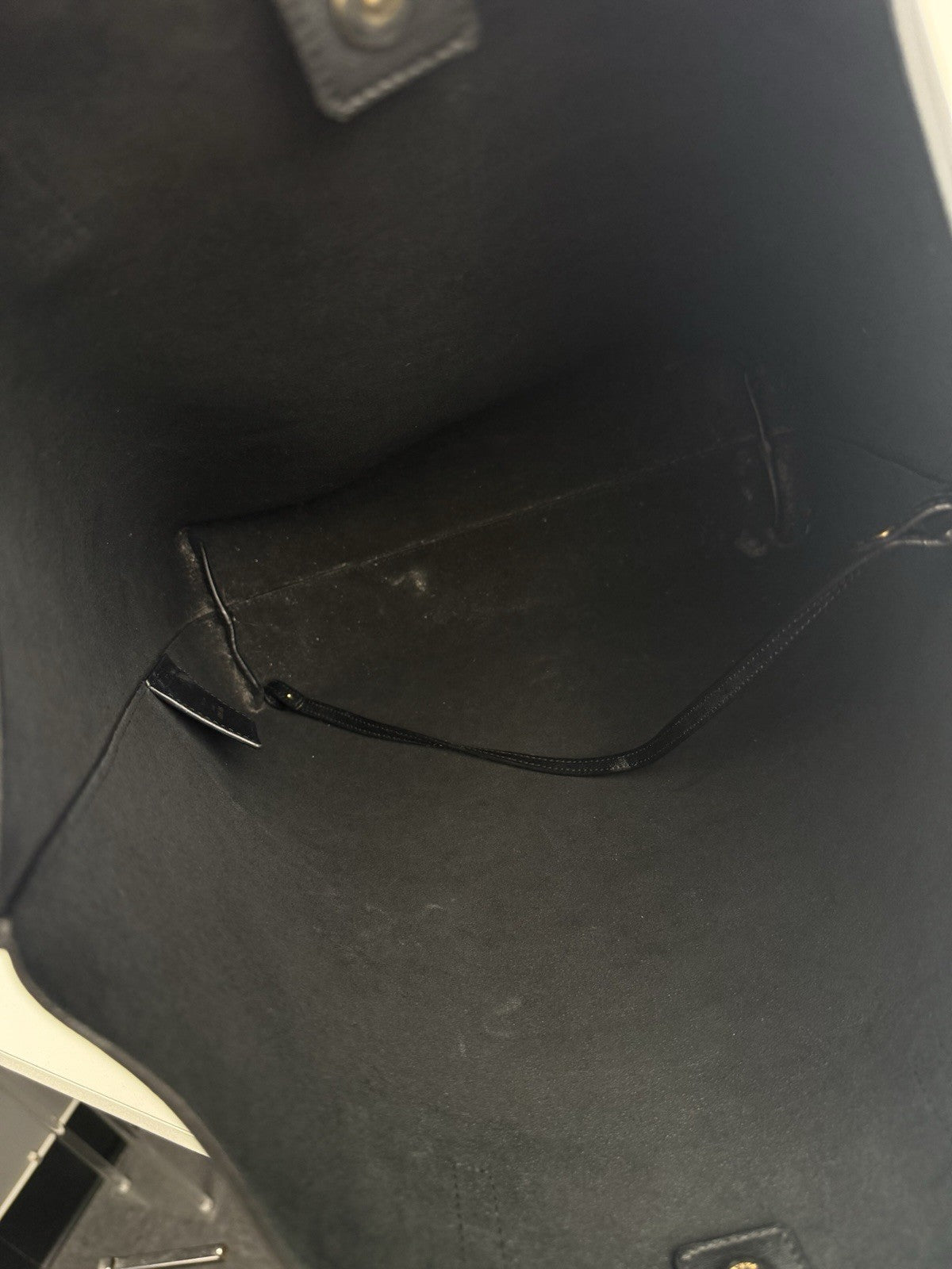 Saint Laurent Black Leather Shopping Tote