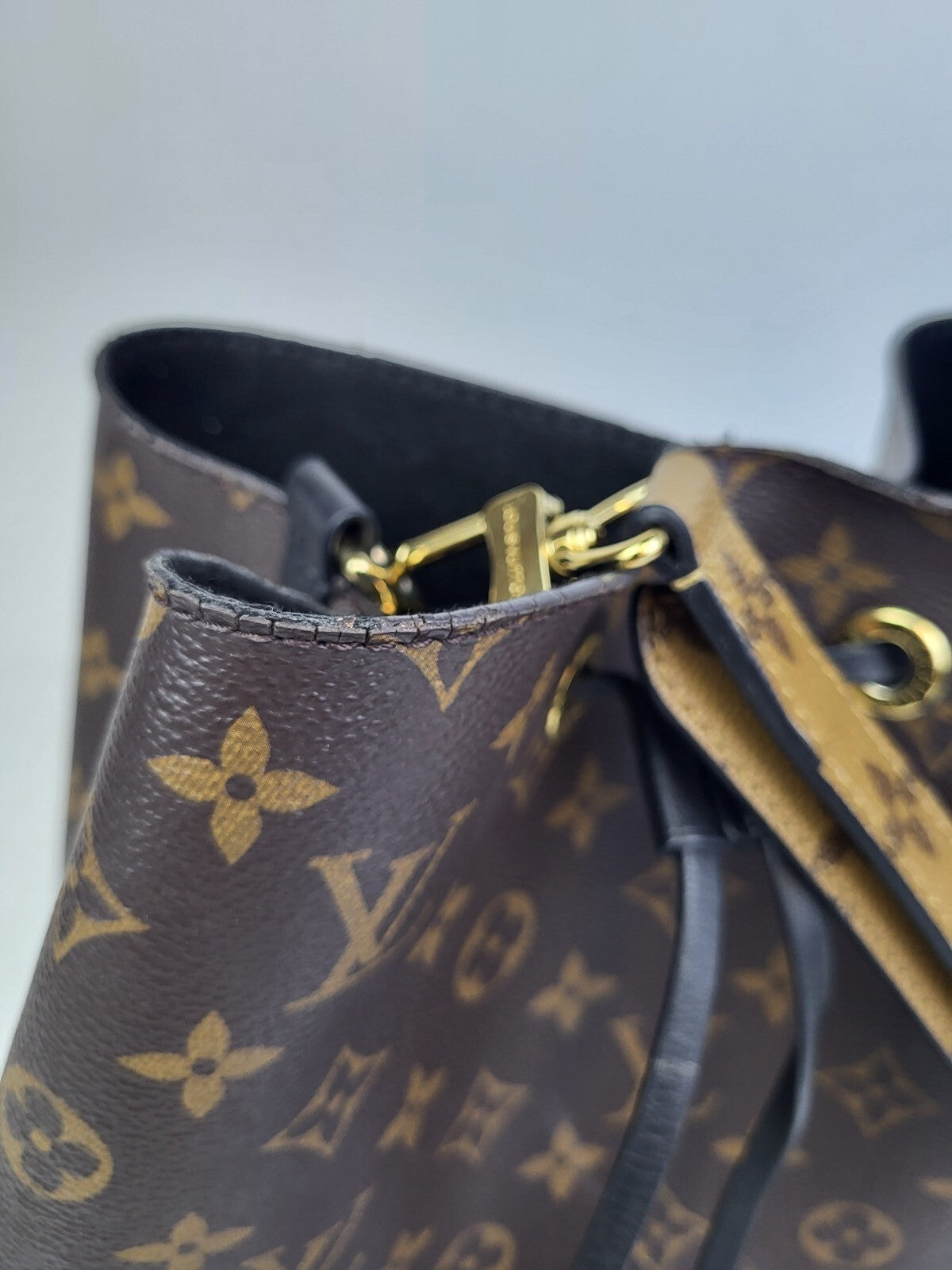Louis Vuitton NeoNoe Shoulder Bag Brown Canvas