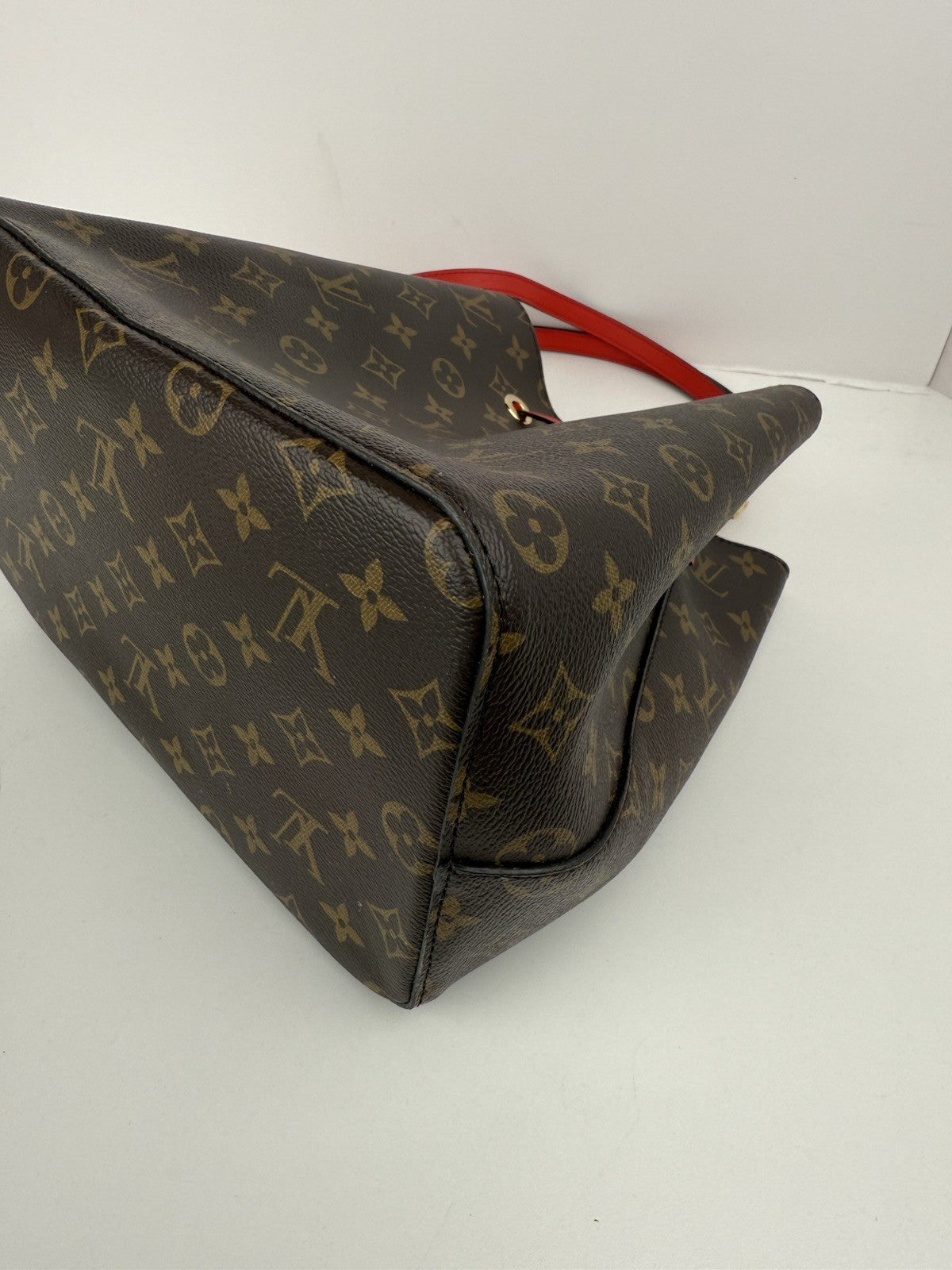 Louis Vuitton NeoNoe Shoulder Bag Brown/ Red Canvas