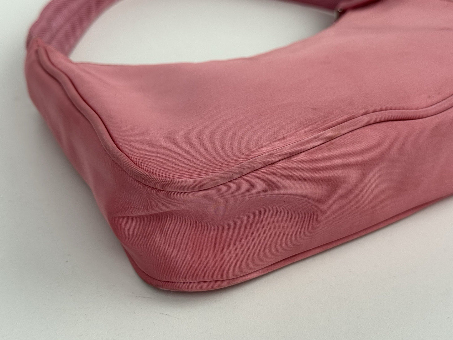 Prada Tessuto Nylon Re-Edition 2000 Shoulder Bag Pink