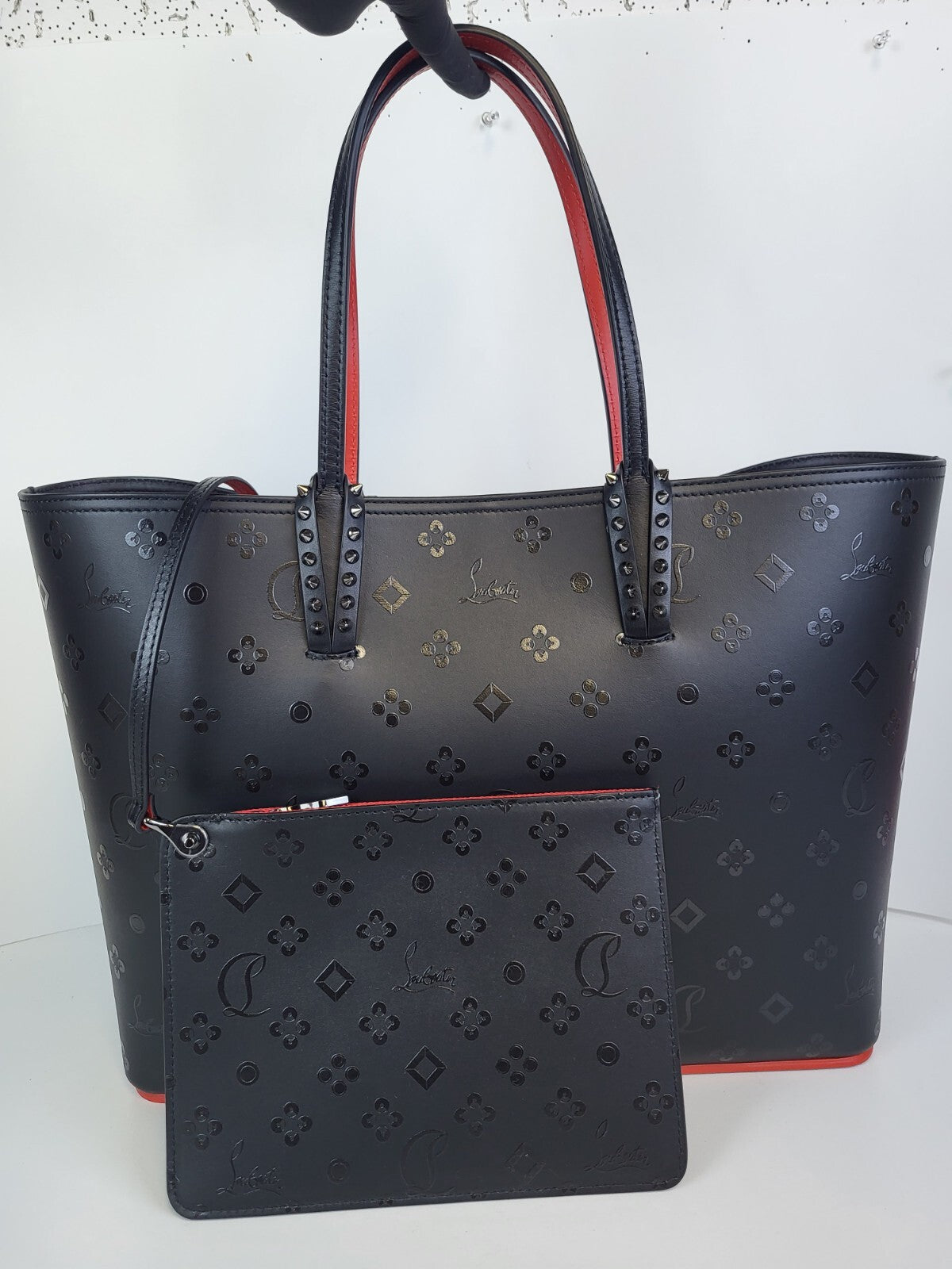 Louboutin Calfskin Loubinthesky East West Cabata Tote Black