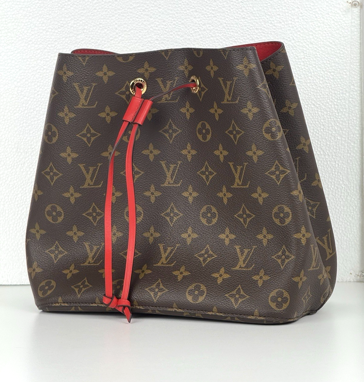 Louis Vuitton NeoNoe Handbag Monogram Canvas MM Women’s Shoulder Bag