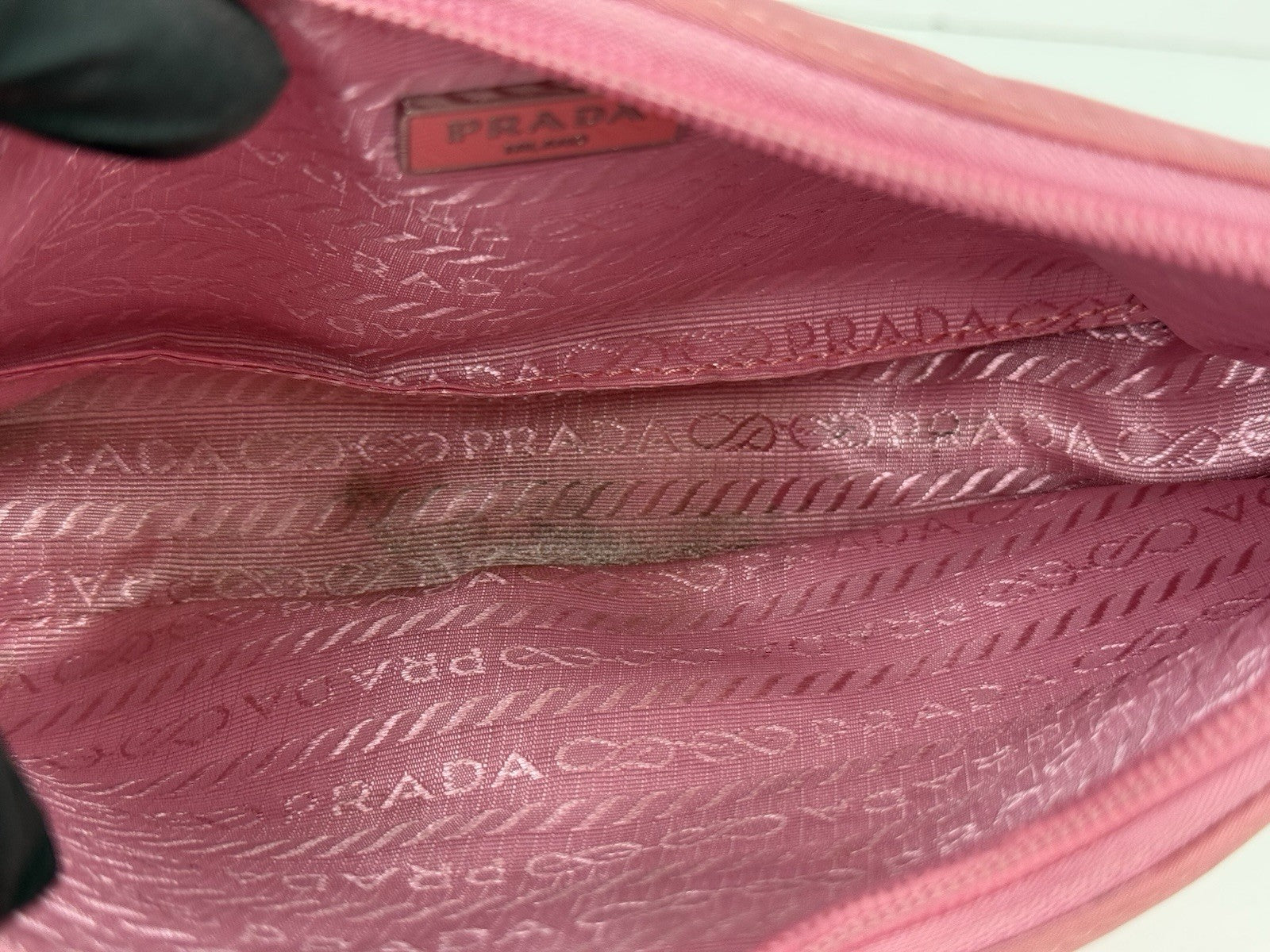 Prada Tessuto Nylon Re-Edition 2000 Shoulder Bag Pink
