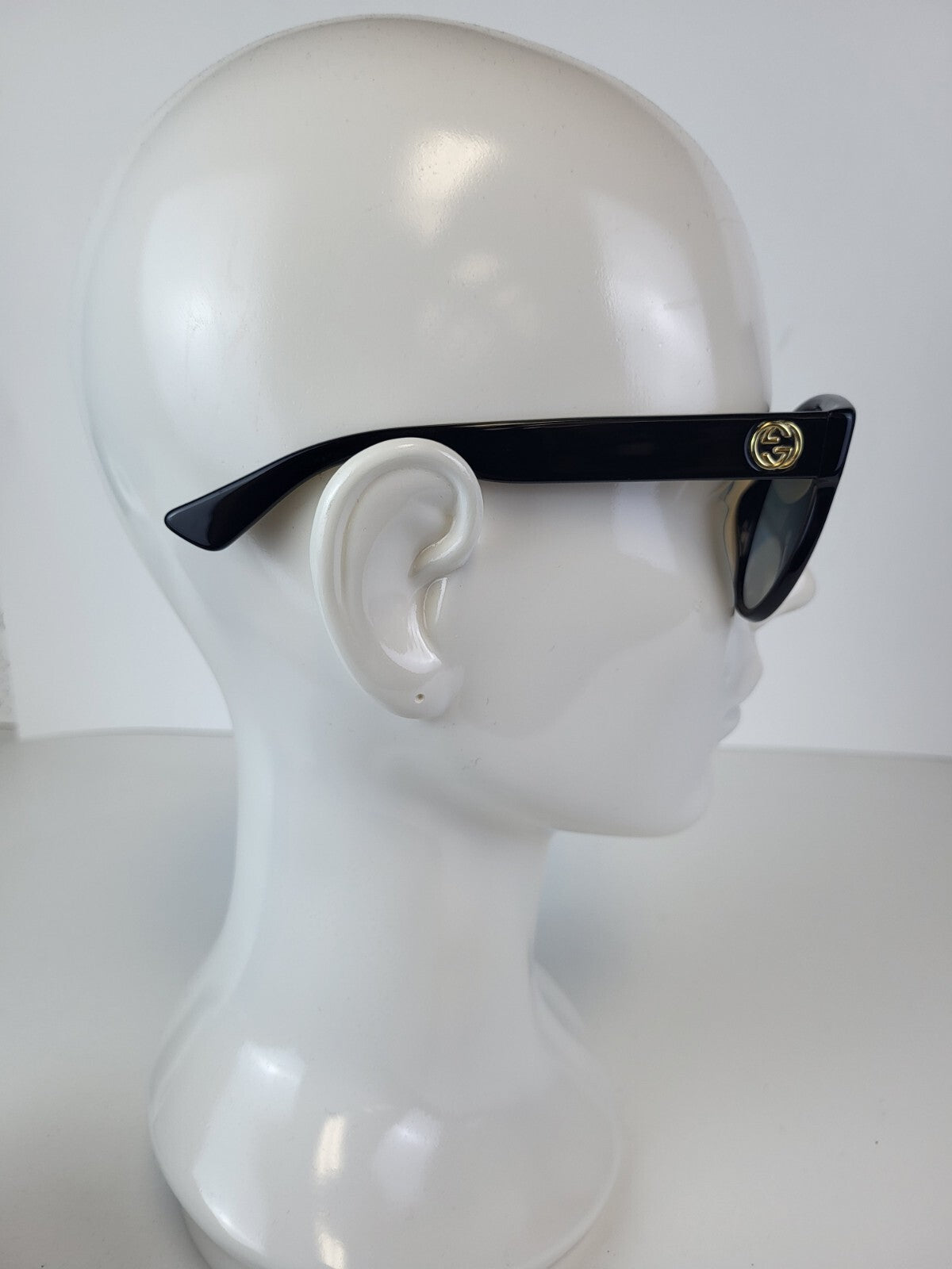 Gucci Sunglasses GG0035S 54/22 Black For Women