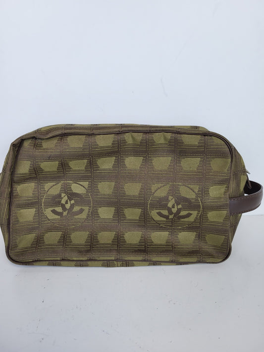 Chanel Vintage Cosmetic Travel Bag Green