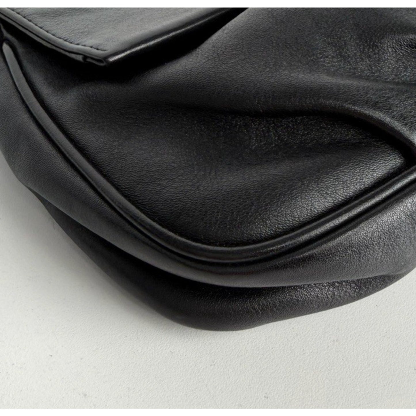 Fendi Fendista Pochette Crossbody Bag in Black Calfskin Leather S-05