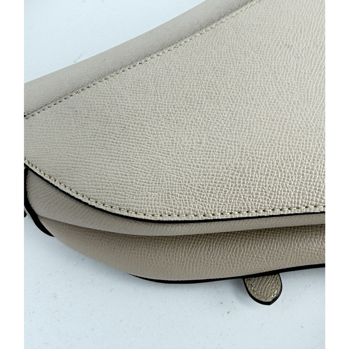 Christian Dior Saddle Bag in Beige Latte Grained Calfskin Leather 2025 D-05