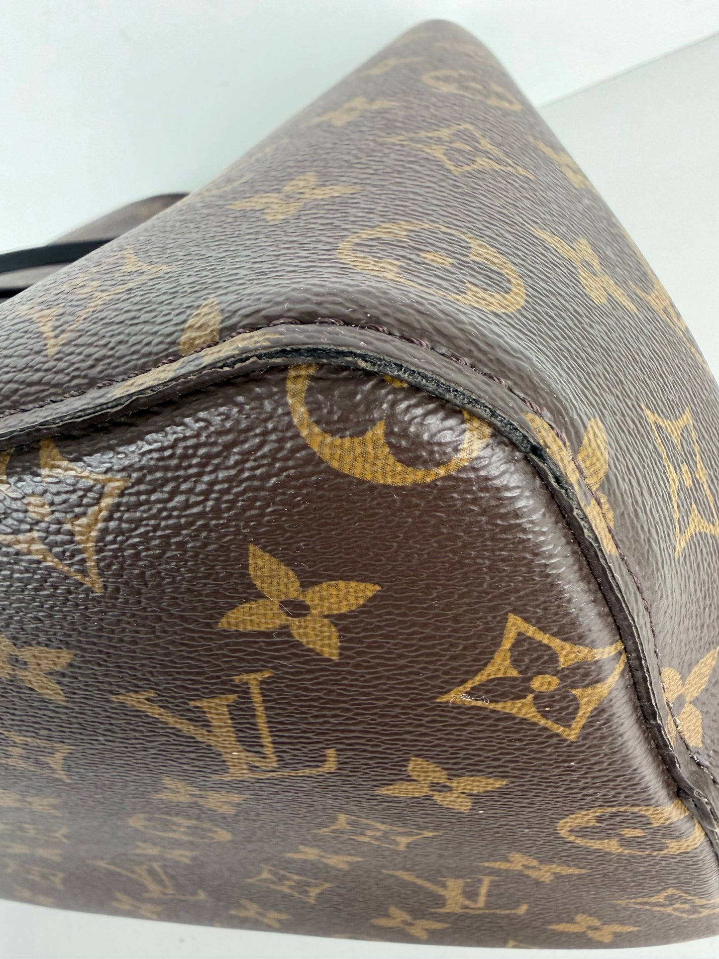 Louis Vuitton NeoNoe Bag MM in Brown LV Monogram Coated Canvas NFC B-6