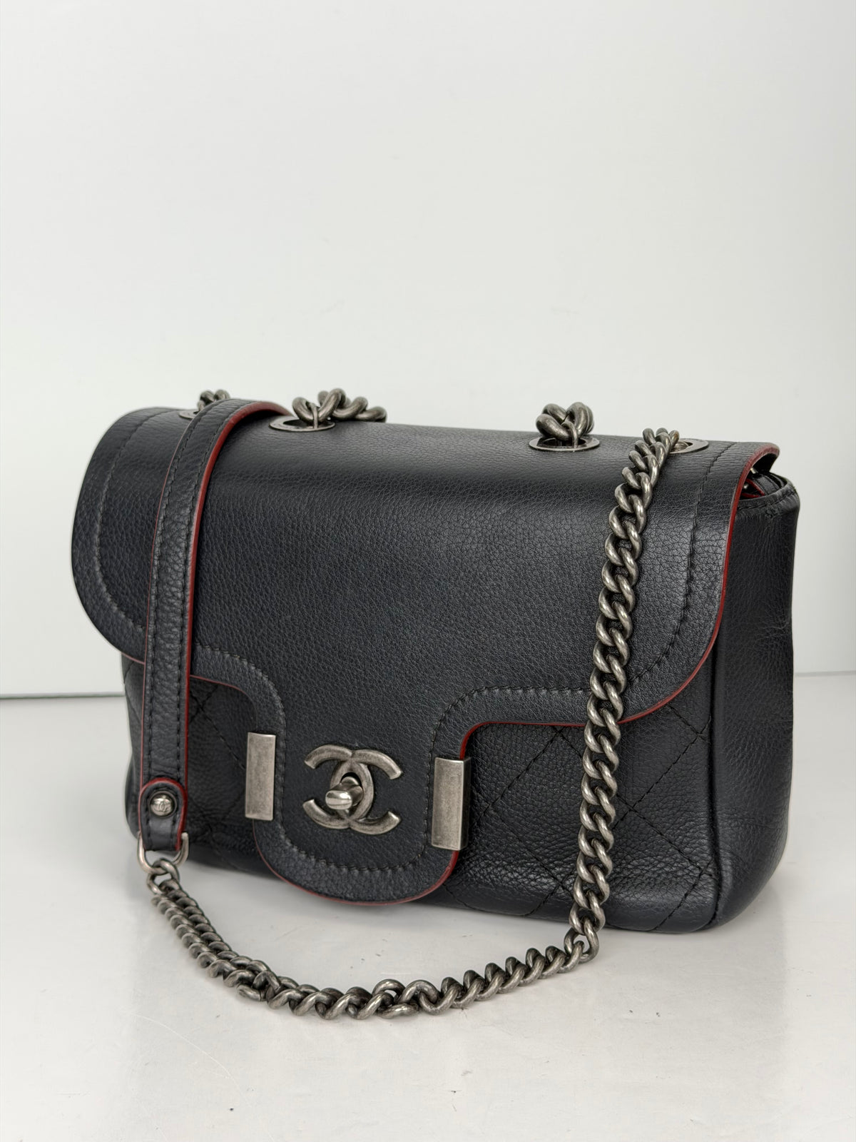 Chanel Small Archi Chic Flap Bag Black Quilted Grained Calfskin 2017-2018 YC8