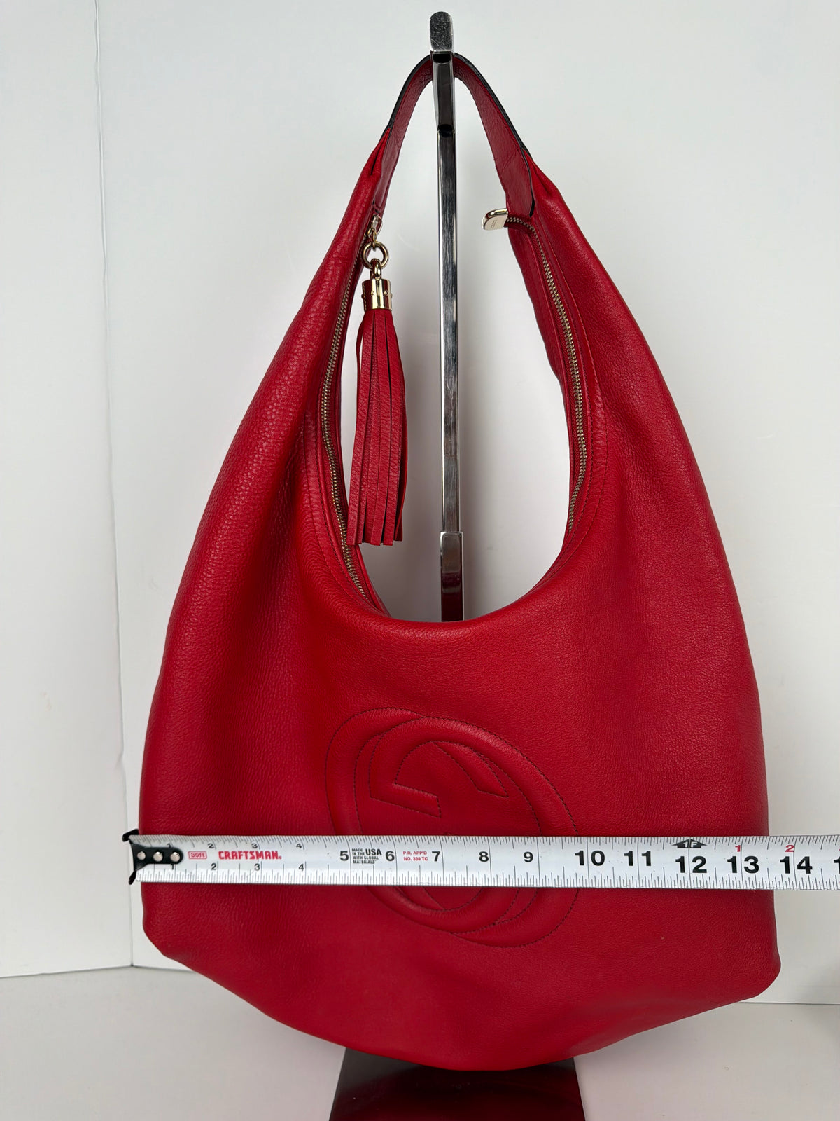 Gucci Soho Hobo Bag G Logo in Red Pebbled Leather Tassel