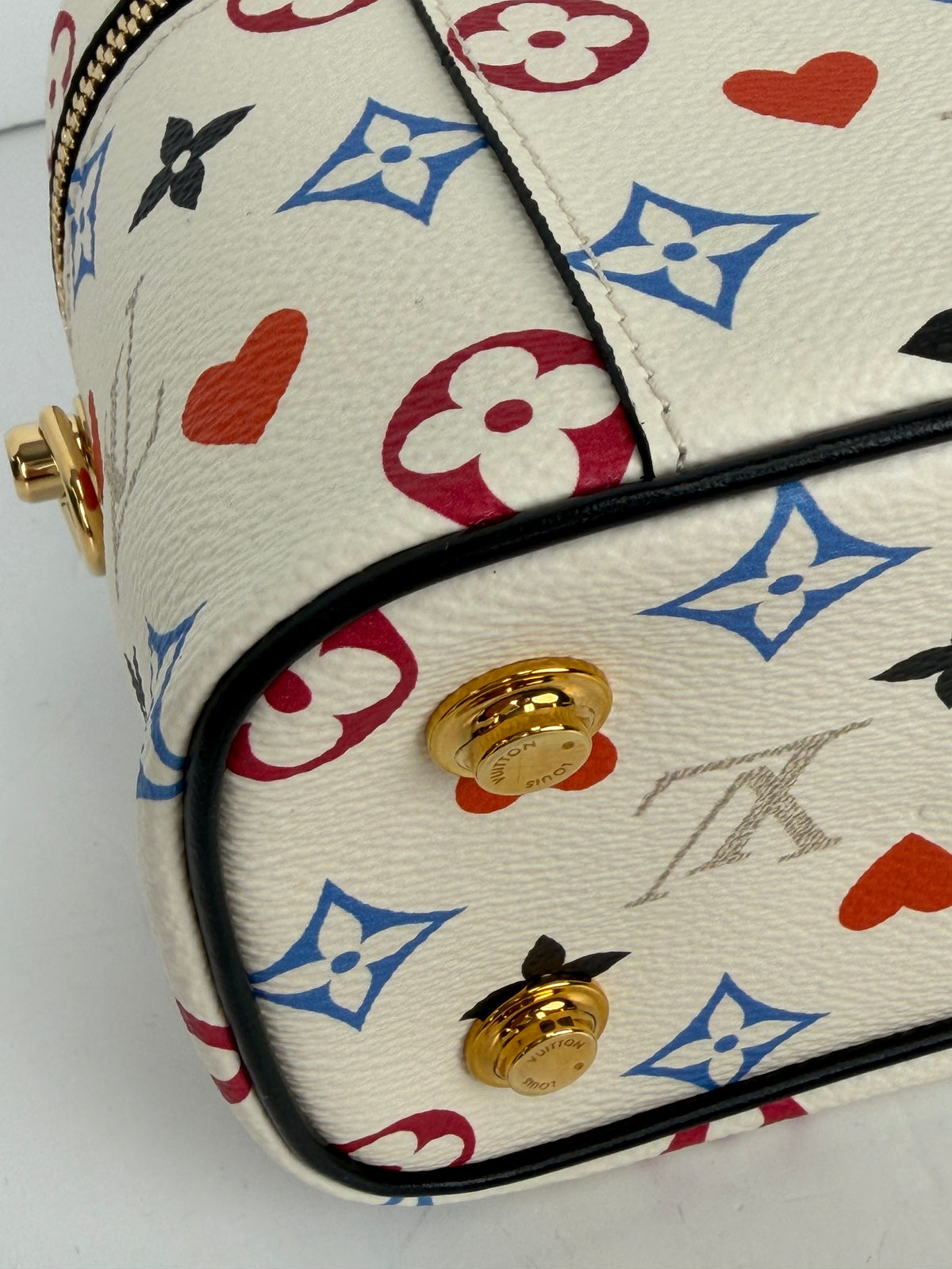 Louis Vuitton Game On Vanity Top Handle/Shoulder Bag in White & Multicolor Coated Canvas 2020 YF5