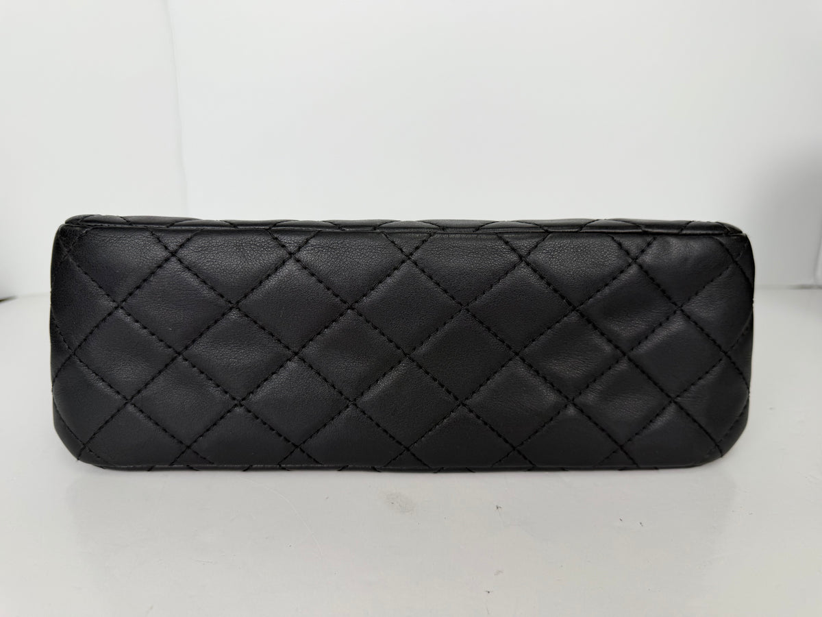 Chanel In The Business Shoulder Bag in Quilted Leather Silver-Tone Hardware 2011  YC3