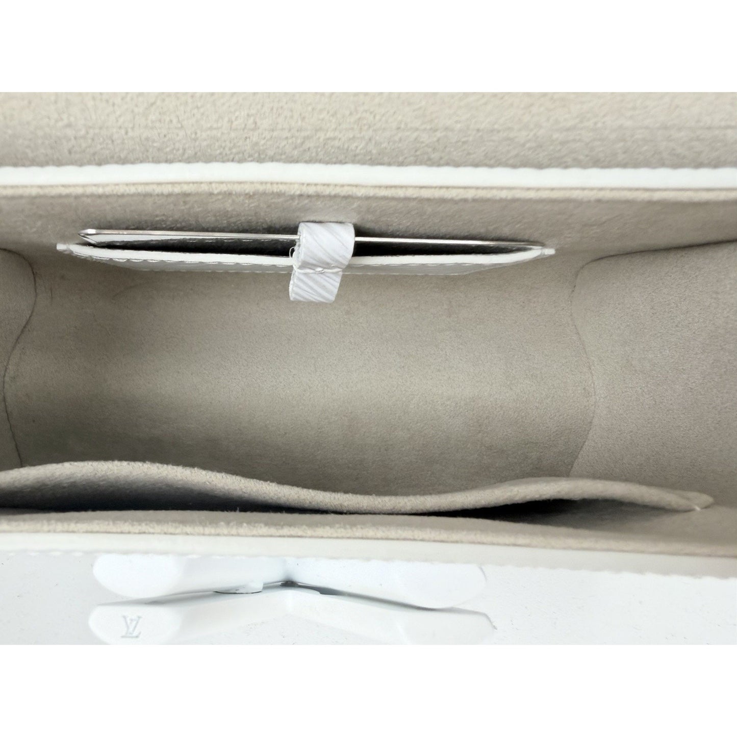 Louis Vuitton Twist PM Shoulder Bag in White Epi Leather 2020 D3