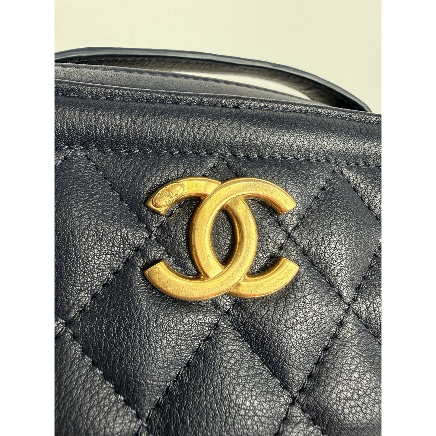 CHANEL Calfskin Quilted CC Medium Vanity Case Navy Blue Gold Hardware B-5