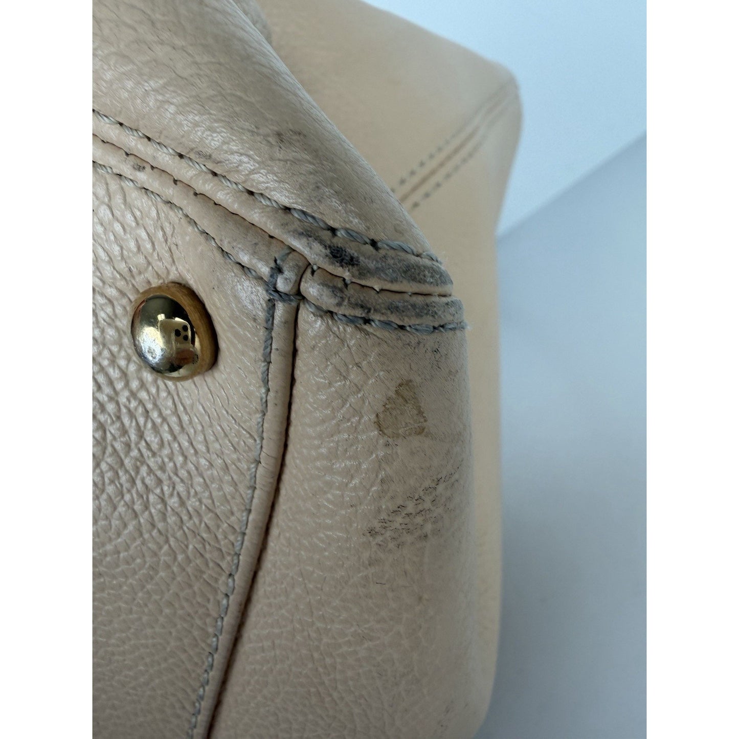 Chanel Executive Cerf Tote Beige Leather & Gold-Tone Hardware 2008-2009 C3