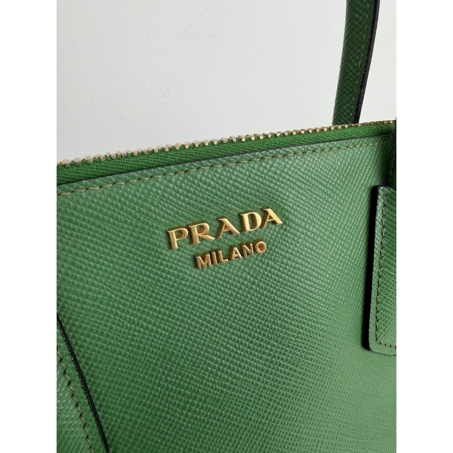 Prada Cuir Dome Satchel Medium Bag in Vibrant Green Saffiano Leather S