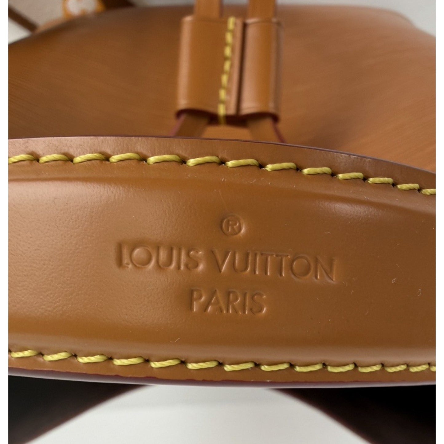 Louis Vuitton Neonoe Bucket Shoulder Bag BB in Gold Miel Epi Leather NFC C-7