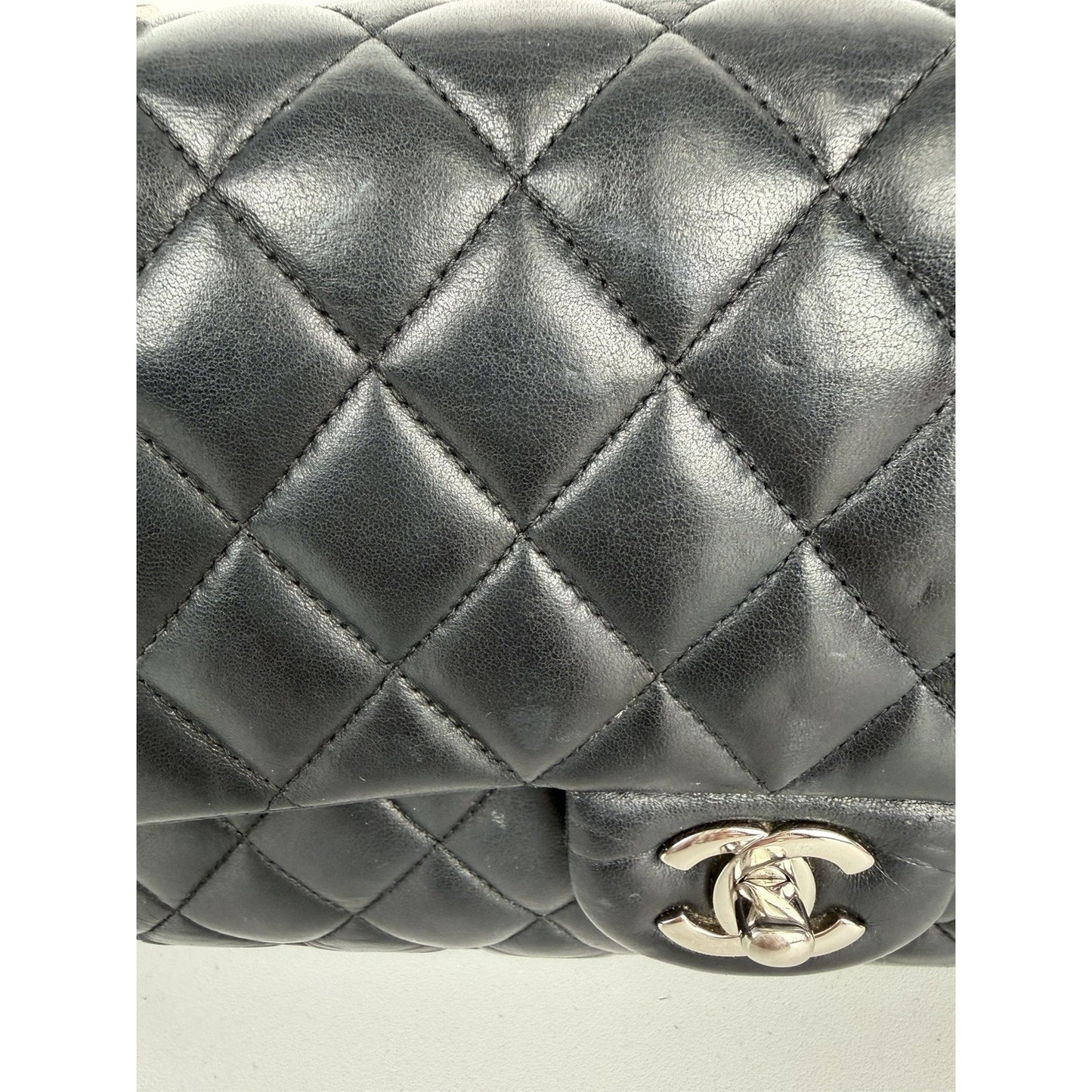Chanel Classic Double Flap Bag Medium in Black Quilted Lambskin Leather 2018 C-5