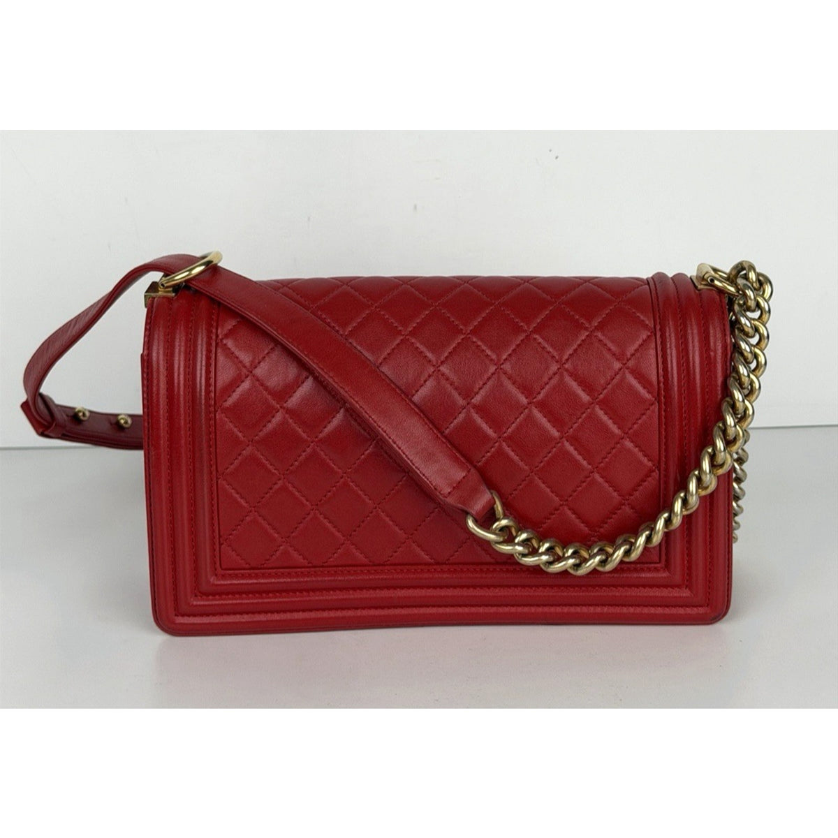 Chanel Boy Bag Medium in Red Lambskin Leather Gold Hardware 2015-2016 YE-8