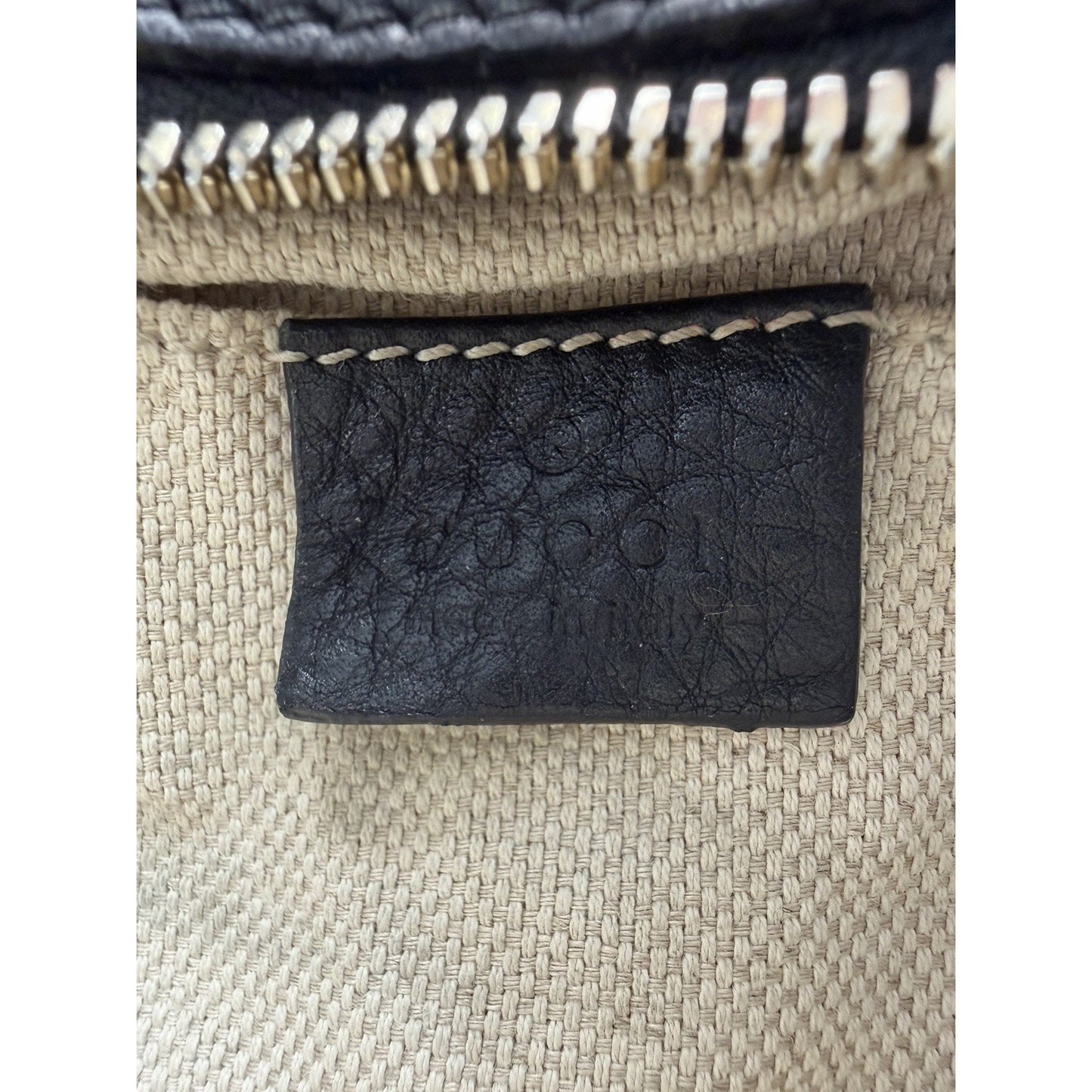Gucci Soho Small Disco Shoulder Bag in Black Pebbled Calfskin Leather S19